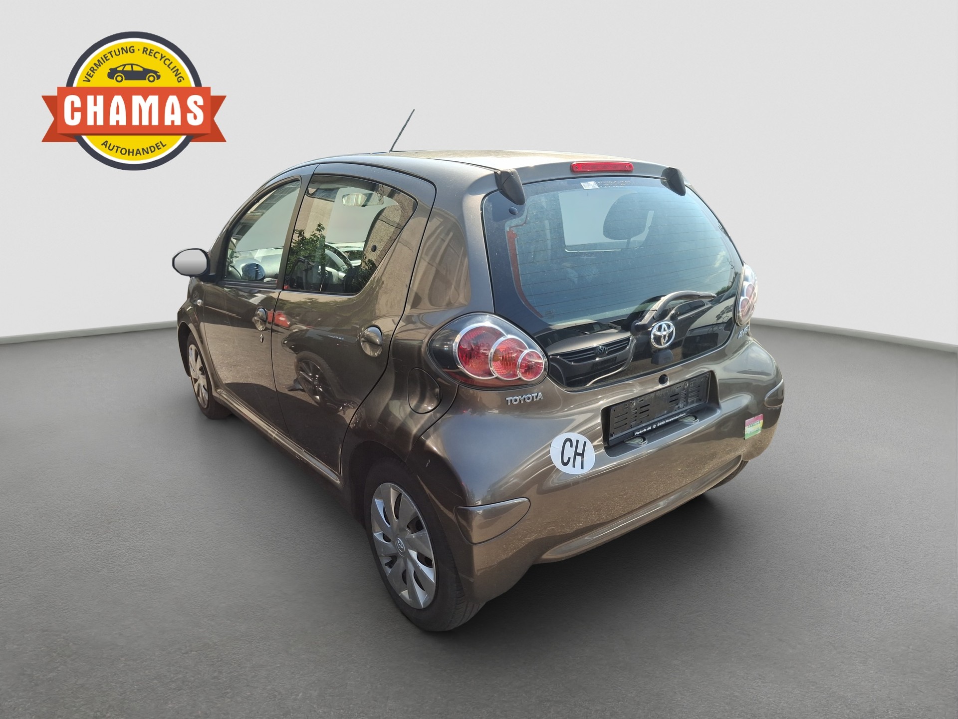 TOYOTA Aygo 1.0 VVT-i Terra-image-3