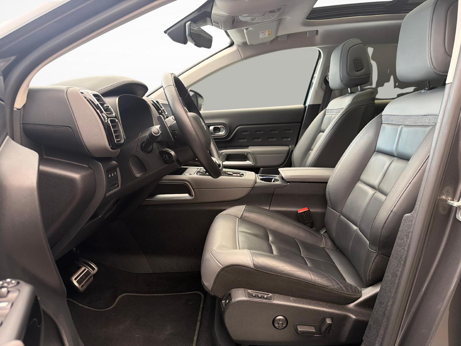 CITROEN C5 Aircross 1.6 Plug-in Hybrid Shine-image-10