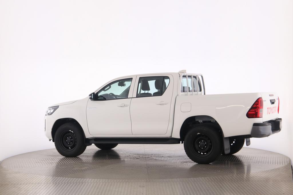 TOYOTA Hilux Double Cab.-Pick-up 2.8 D-4D 204 Comfort-image-8