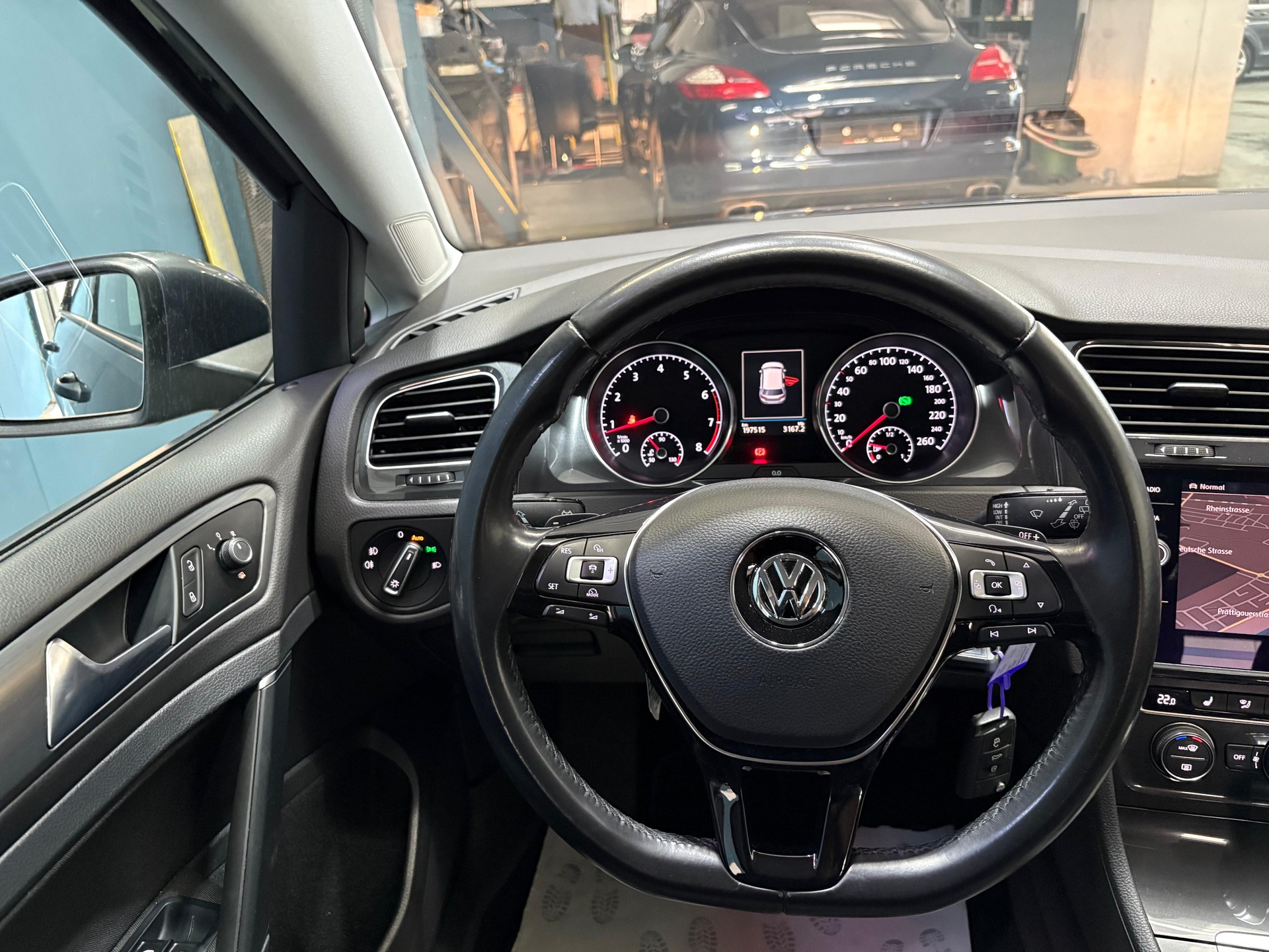 VW Golf 1.4 TSI Highline DSG-image-12