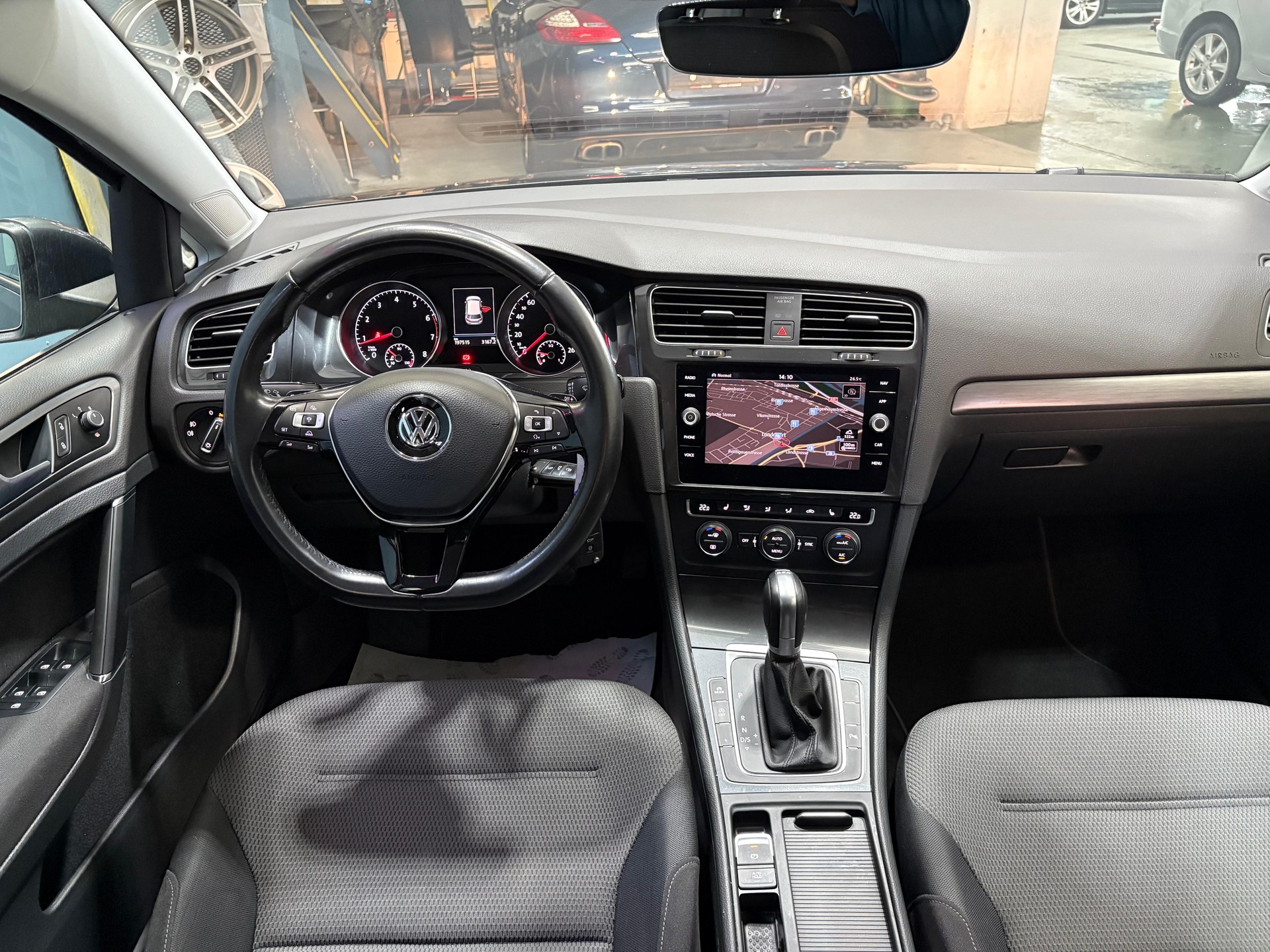 VW Golf 1.4 TSI Highline DSG-image-11
