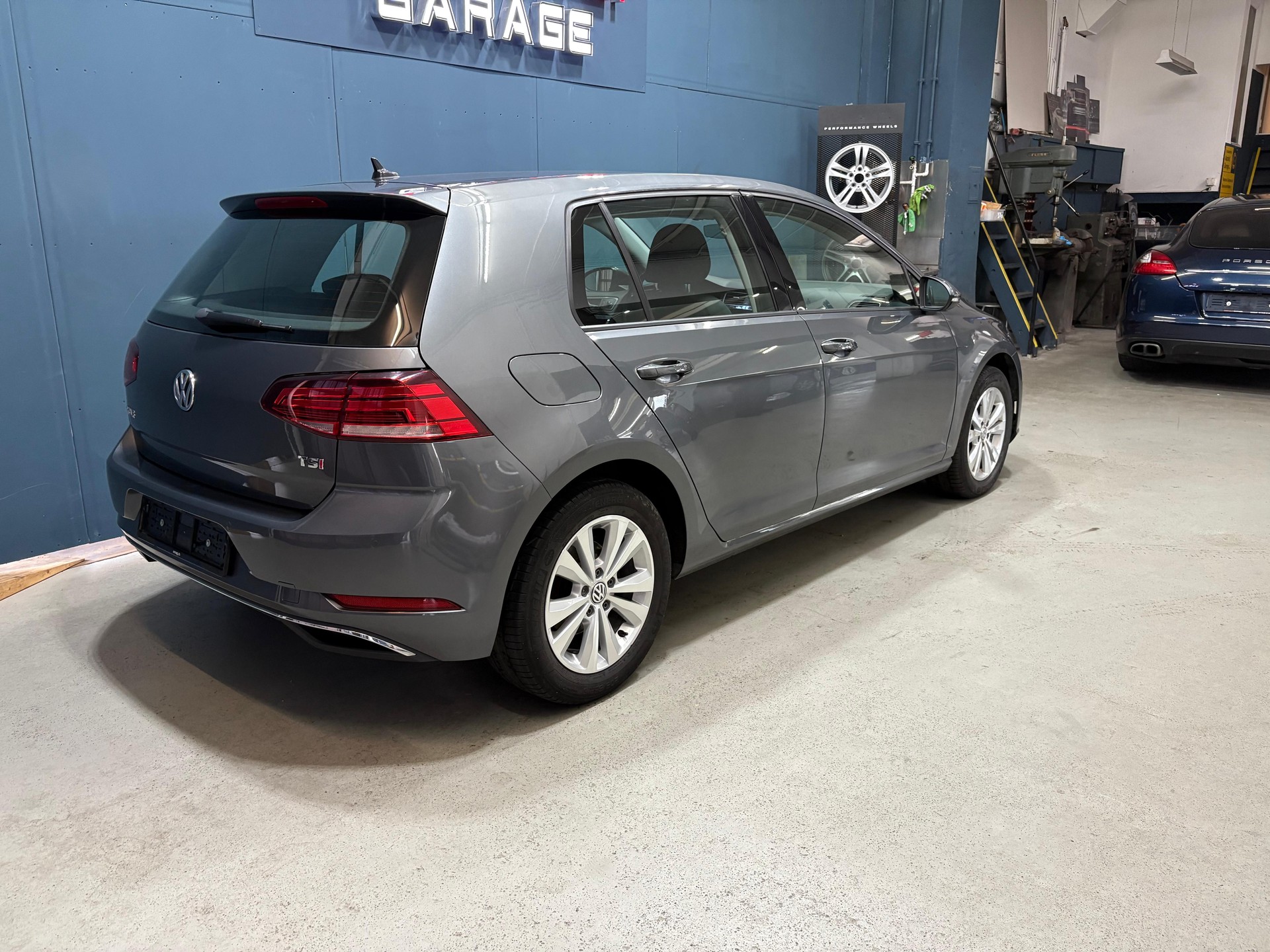 VW Golf 1.4 TSI Highline DSG-image-6