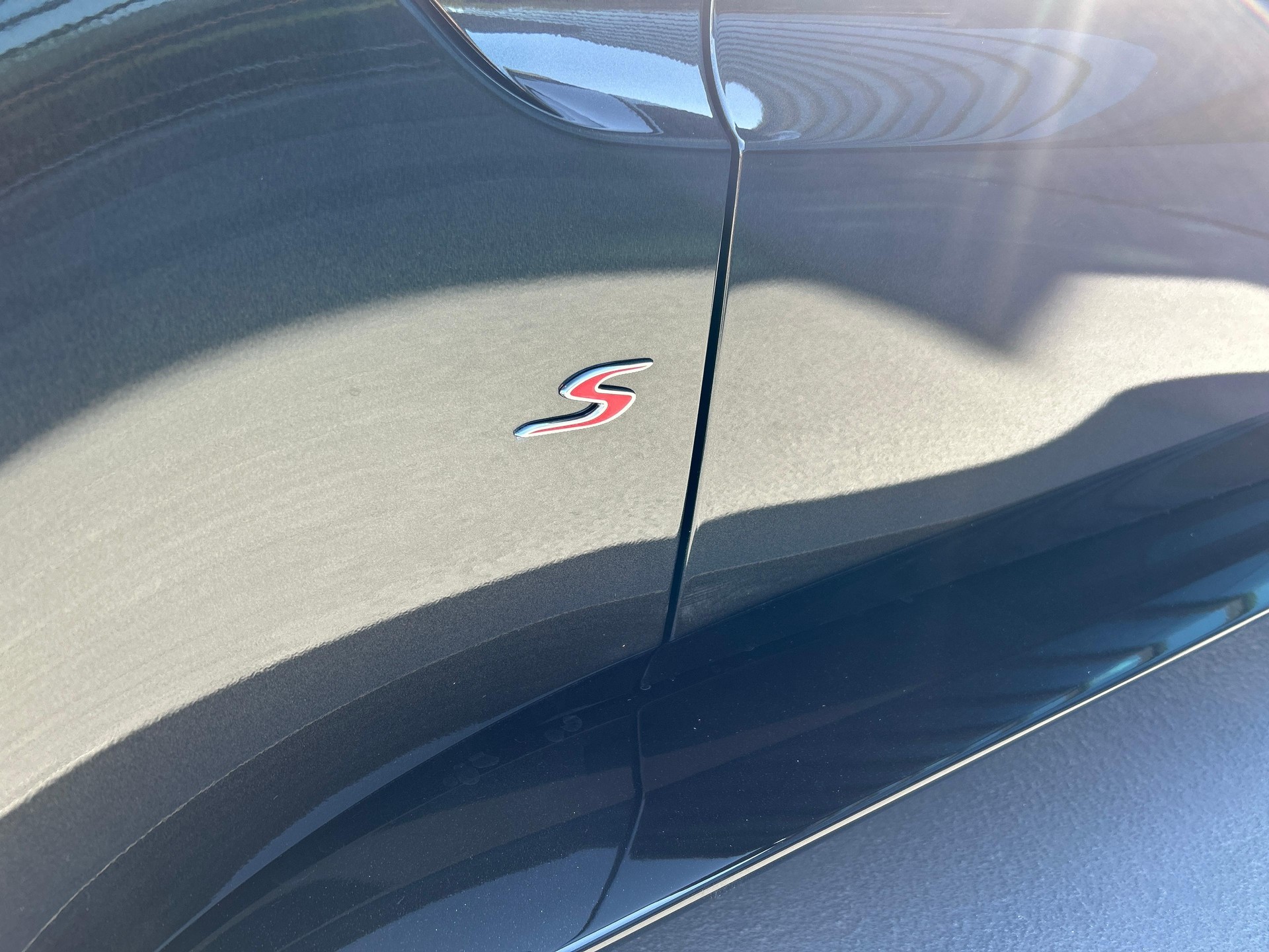 ASTON MARTIN V8 Vantage Roadster 4.0 S V8 Bi-Turbo-image-14