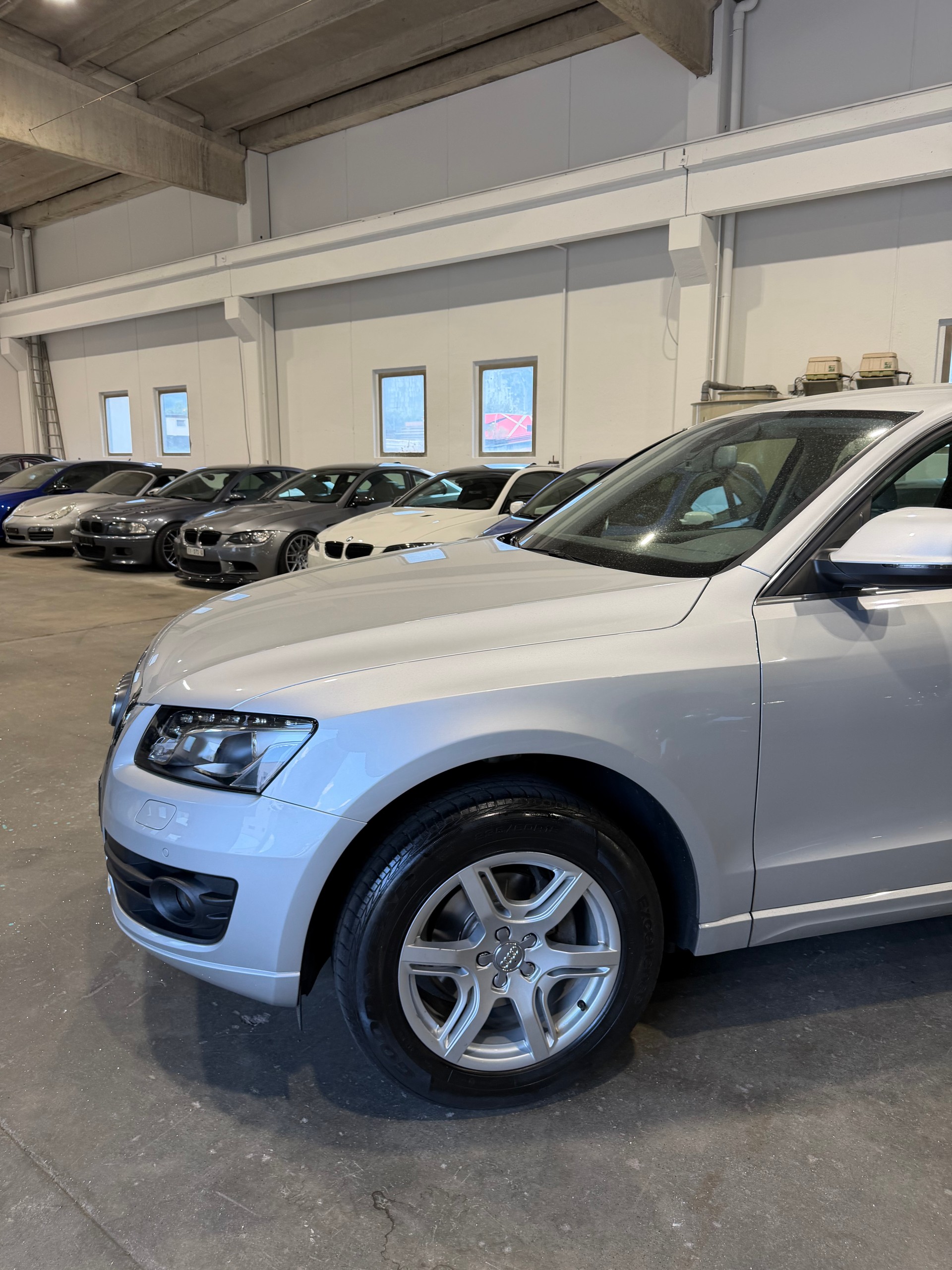 AUDI Q5 2.0 TFSI quattro S-tronic-image-1