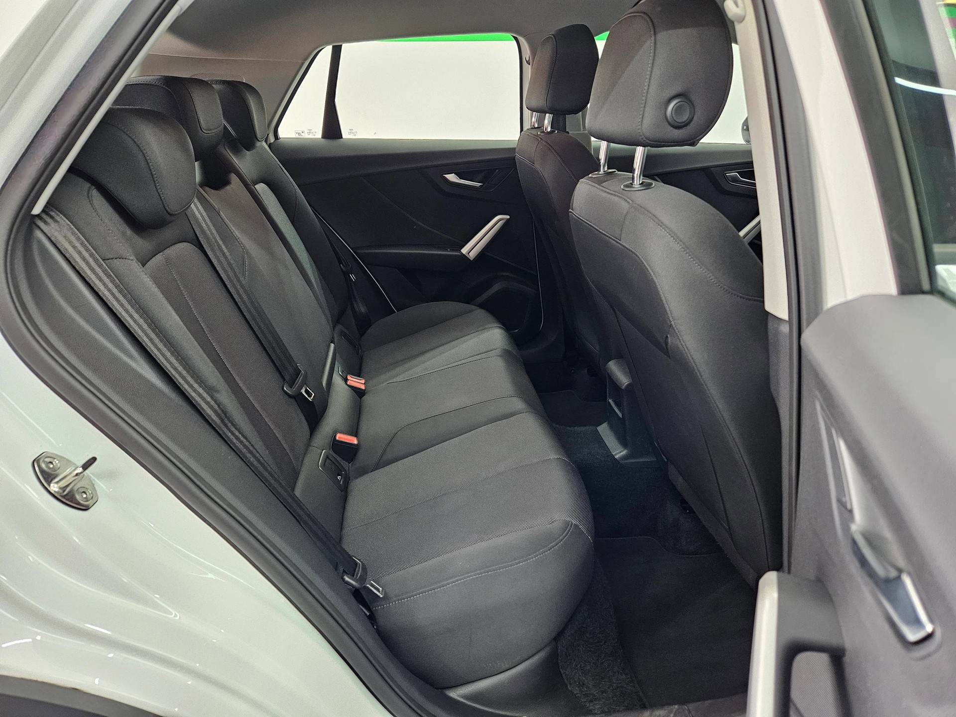 AUDI Q2 35 TDI quattro Sport S-tronic-image-11