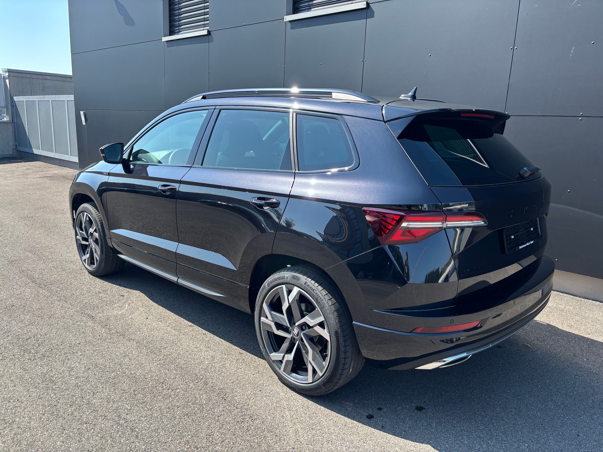 SKODA Karoq 2.0 TSI SportLine 4x4 DSG-image-2