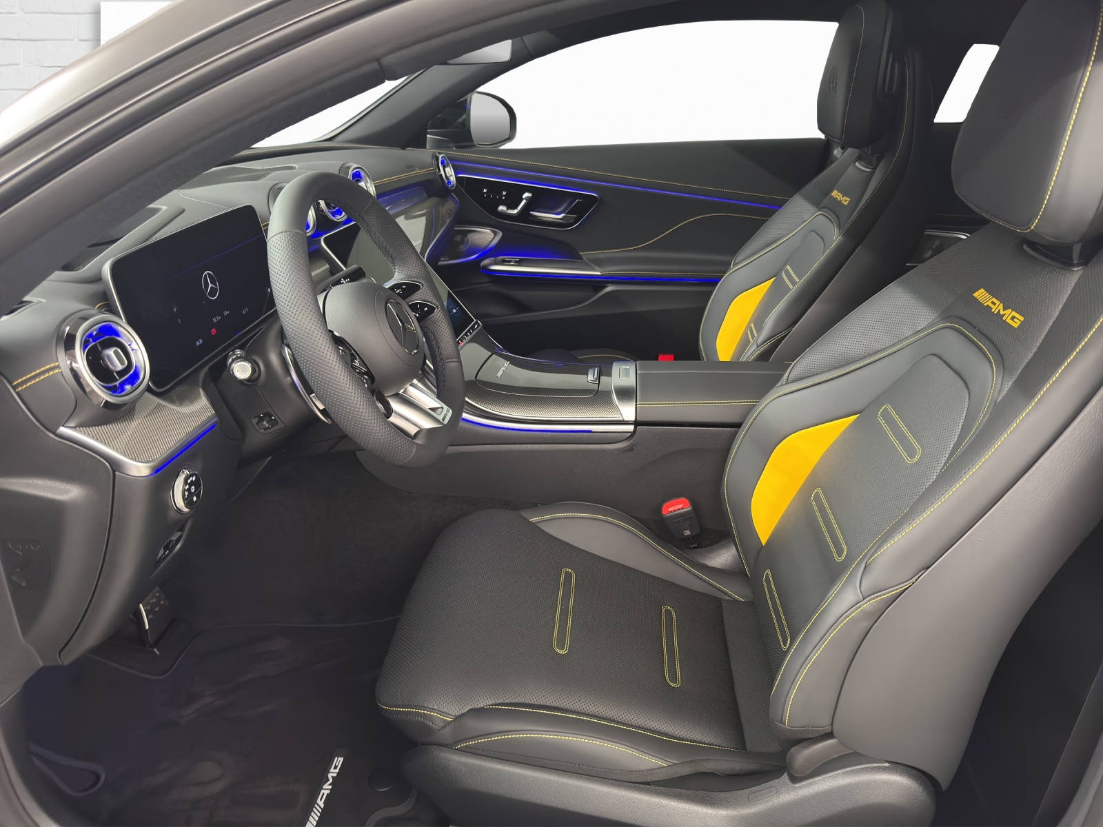 MERCEDES-BENZ AMG CLE 53 4Matic+ Coupé-image-6