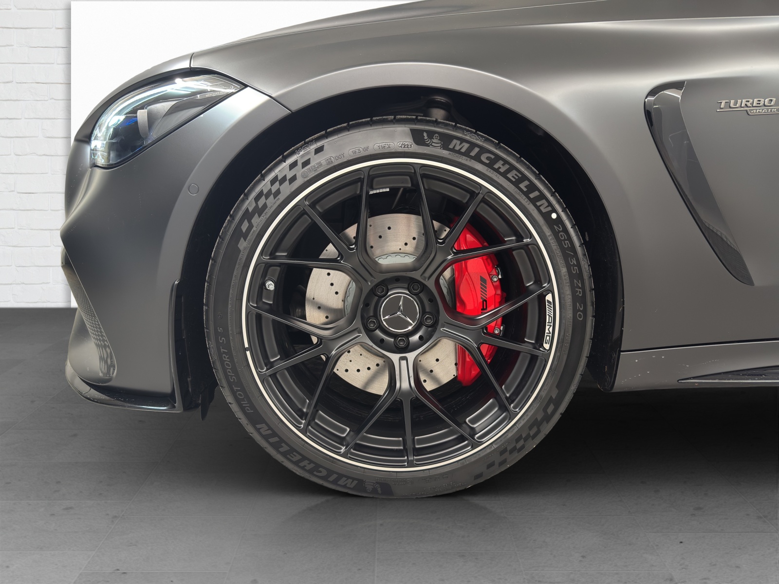 MERCEDES-BENZ AMG CLE 53 4Matic+ Coupé-image-5