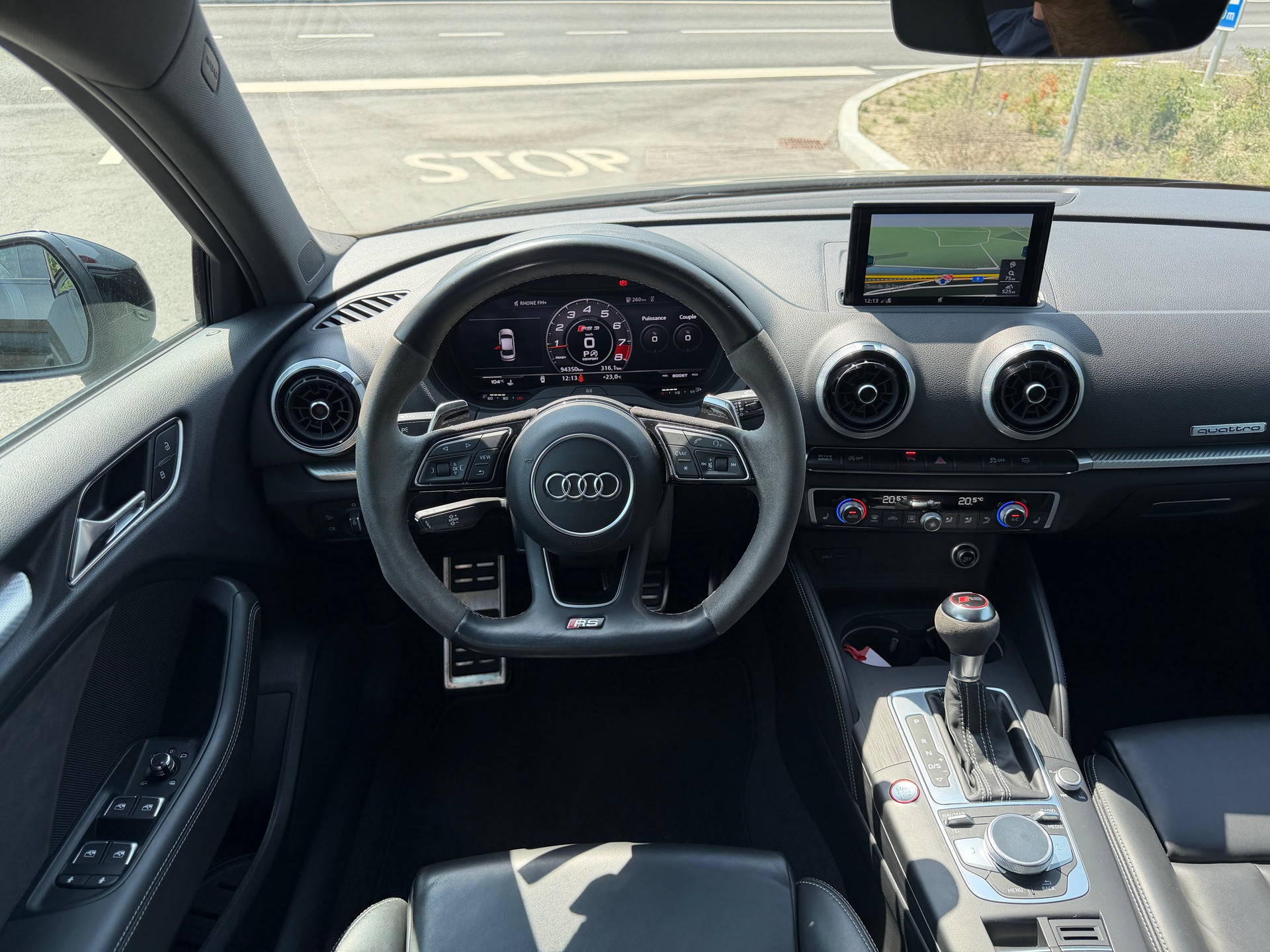 AUDI RS3 Limousine 2.5 TSI quattro S-tronic-image-10