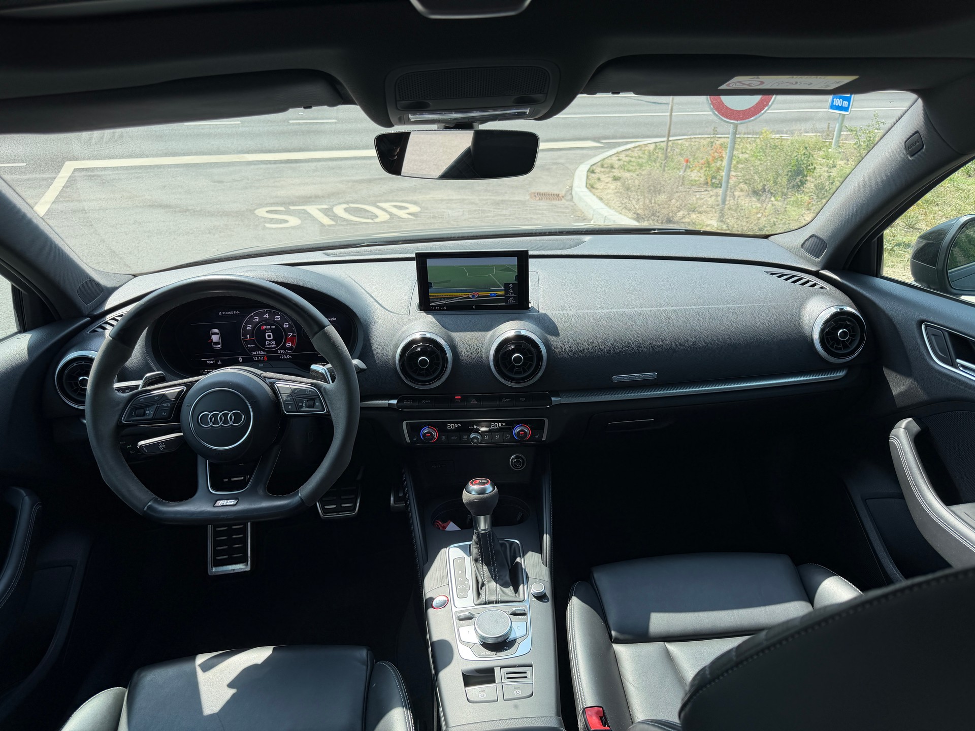 AUDI RS3 Limousine 2.5 TSI quattro S-tronic-image-9