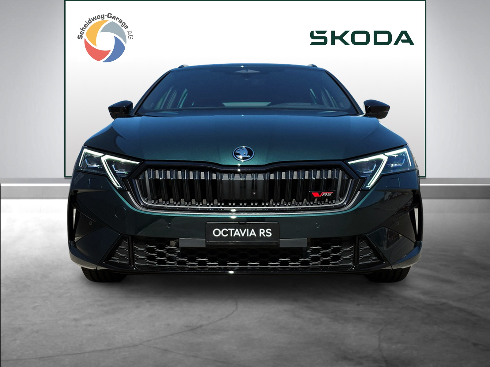SKODA Octavia Combi 2.0 TSI DSG RS 30 Years Edition-image-1