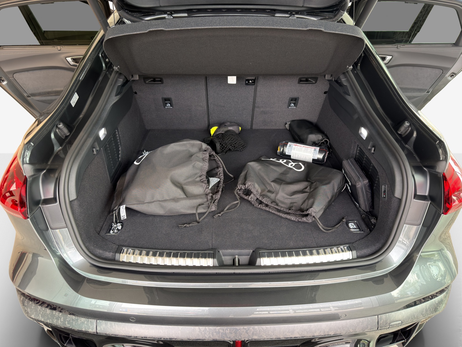 AUDI RS 5 Limousine TFSI 470 kW Tiptronic quattro-image-12
