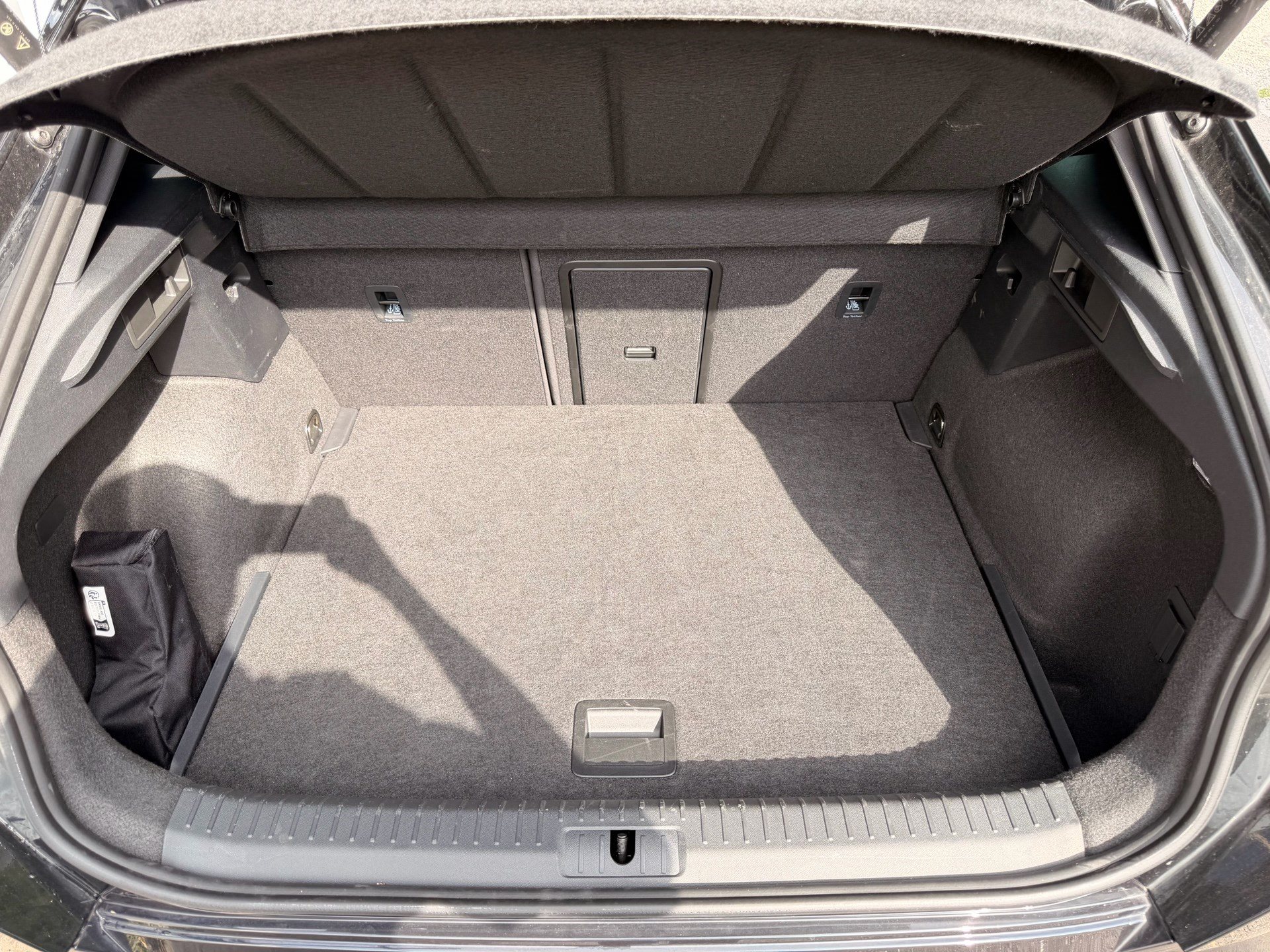 CUPRA Formentor VZ 2.0 TSI 333 PS 4Drive ***PANORAMADACH***-image-27