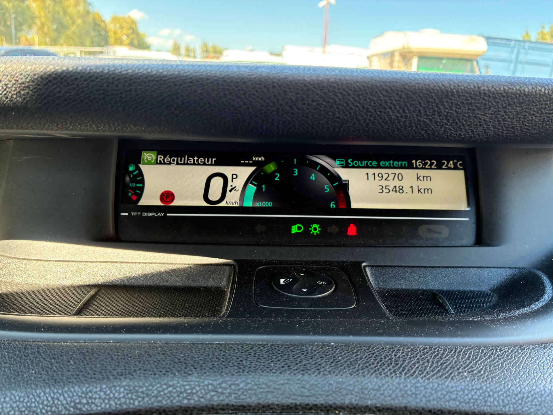 RENAULT Grand Scénic 1.5 dCi Bose EDC-image-2