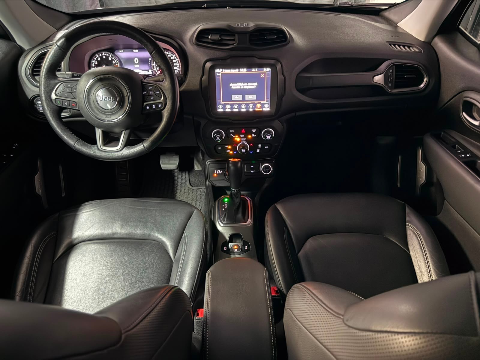 JEEP Renegade 1.3 Turbo Limited AWD-image-9