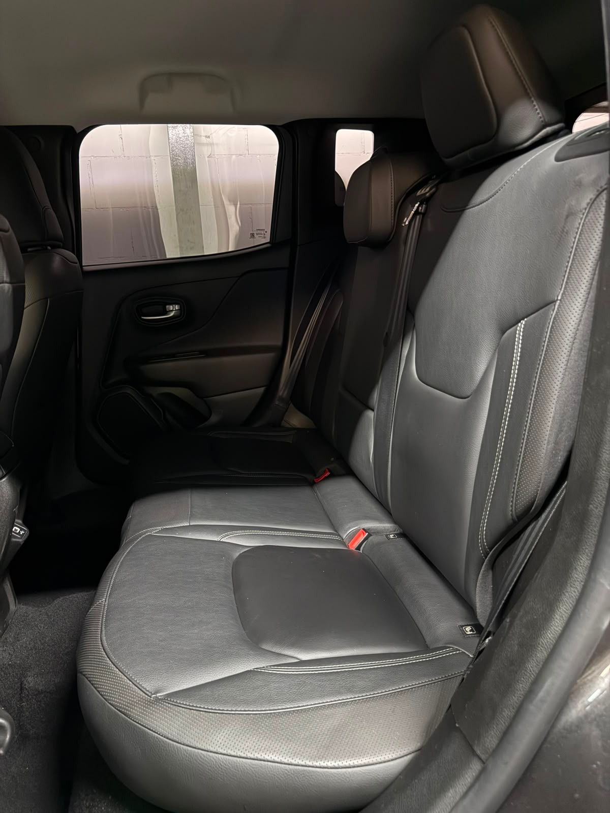 JEEP Renegade 1.3 Turbo Limited AWD-image-11