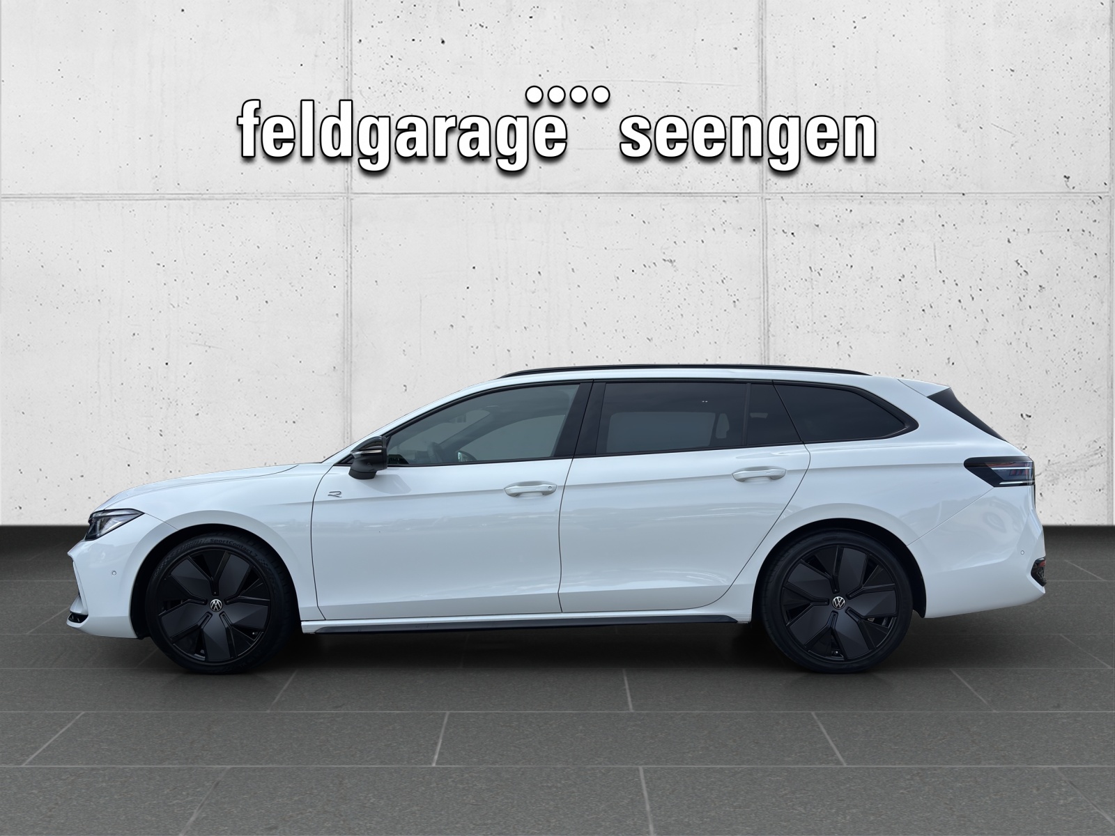 VW Passat Variant 2.0 TDI R-Line 4 Motion DSG CH-Fahrzeug mit Werksgarantie bis 2028 mit AHK, Leder & Winterräder-showroom-element-1