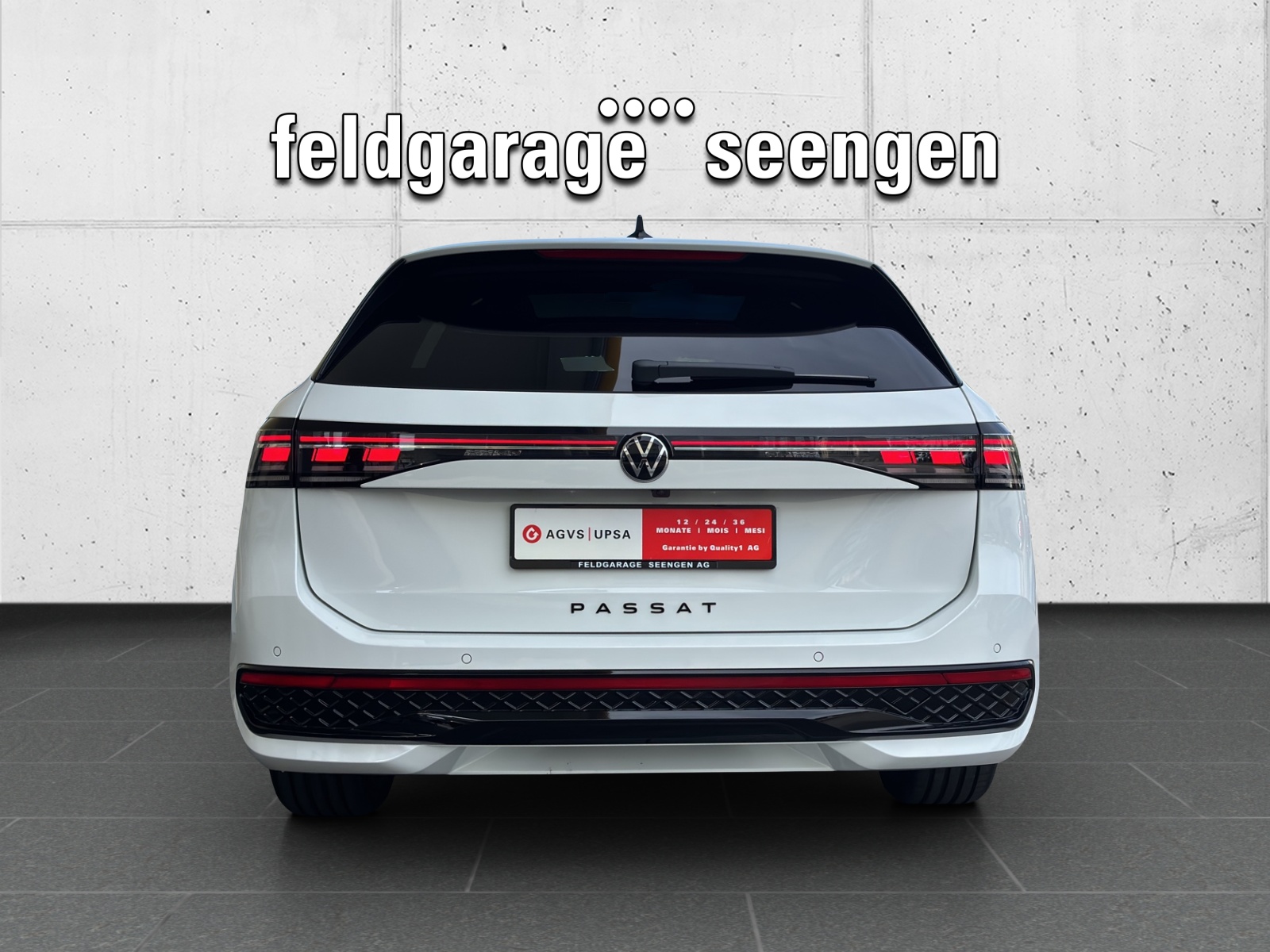 VW Passat Variant 2.0 TDI R-Line 4 Motion DSG CH-Fahrzeug mit Werksgarantie bis 2028 mit AHK, Leder & Winterräder-image-5