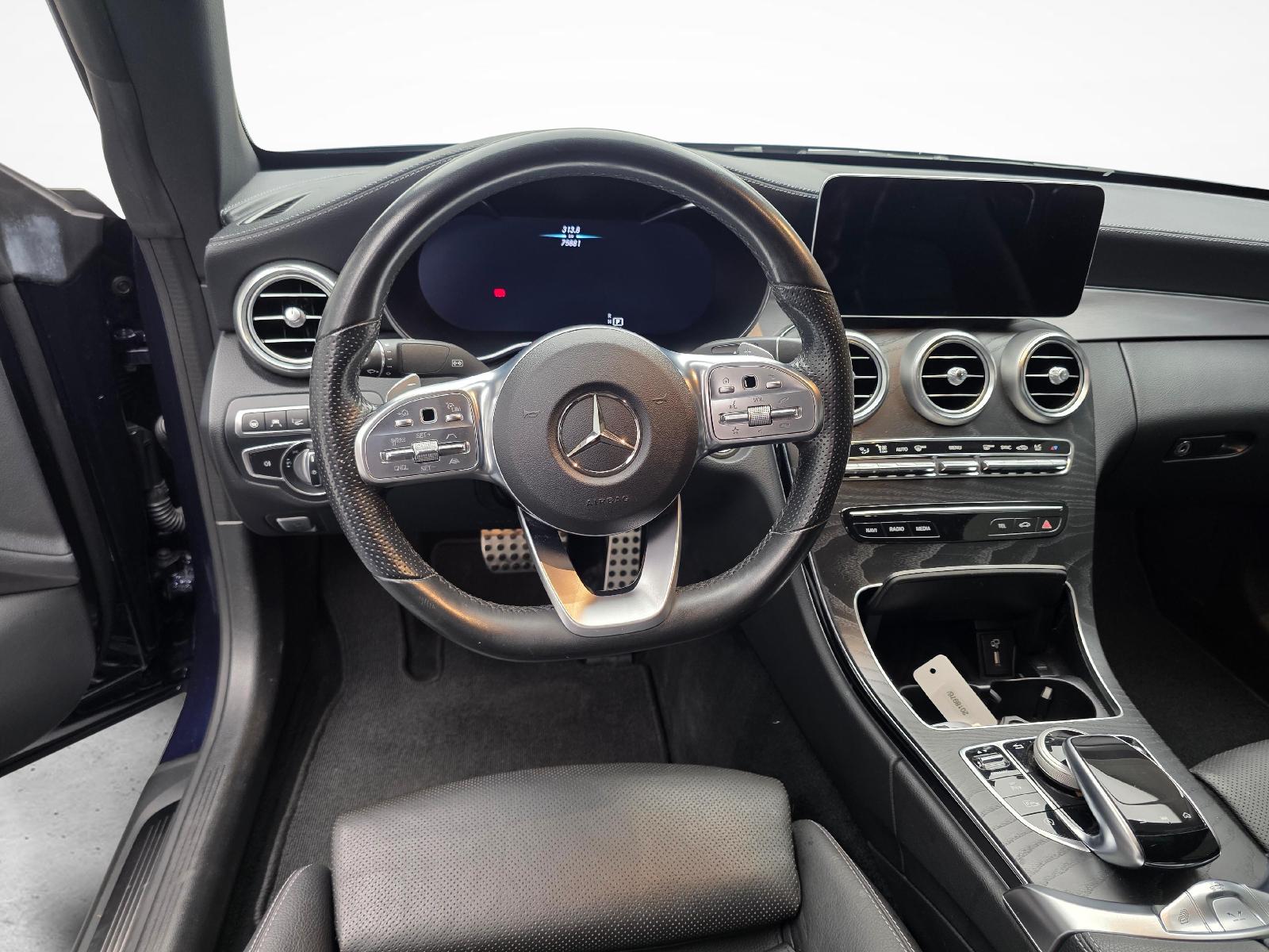 MERCEDES-BENZ C 200 AMG Line 4matic Cabriolet-image-11