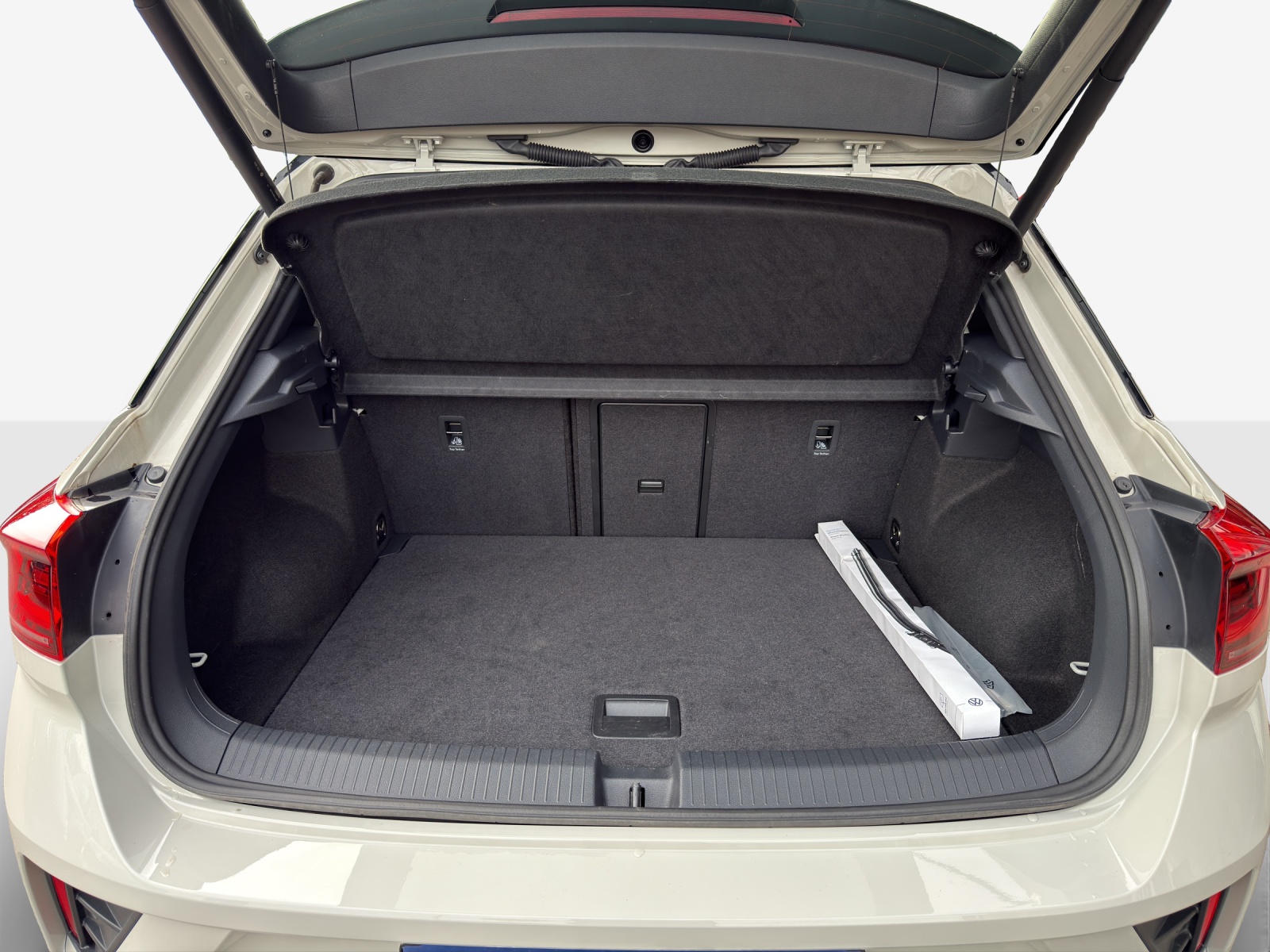 VW T-Roc 2.0 TSI R-Line DSG 4Motion-image-12