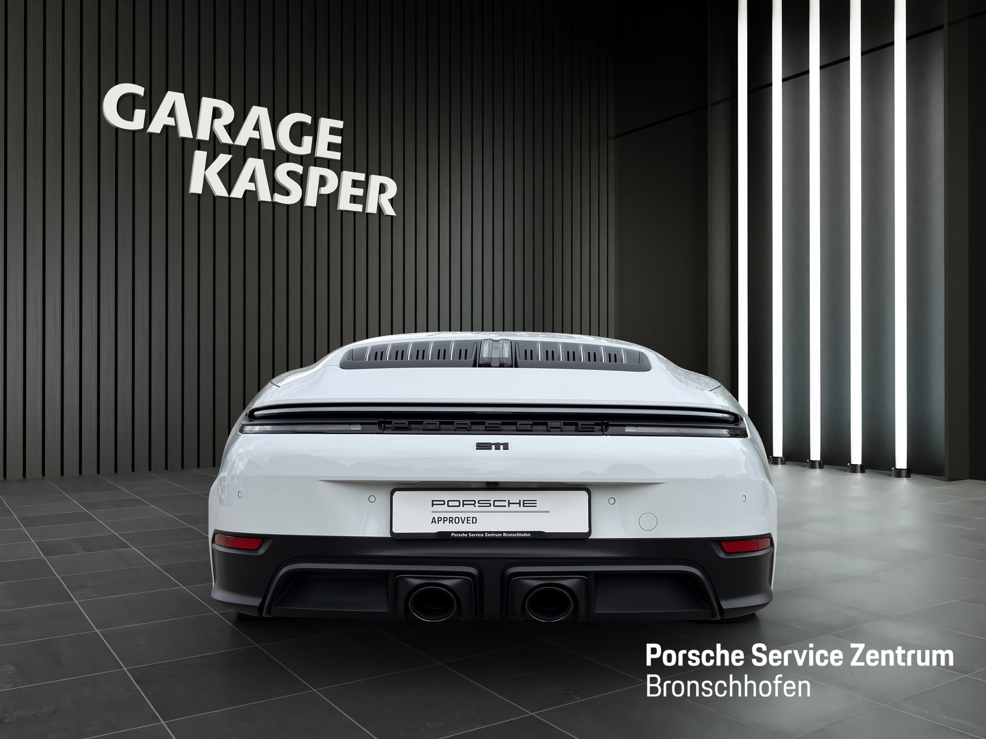 PORSCHE 911 Carrera 4 GTS Cabriolet-image-3