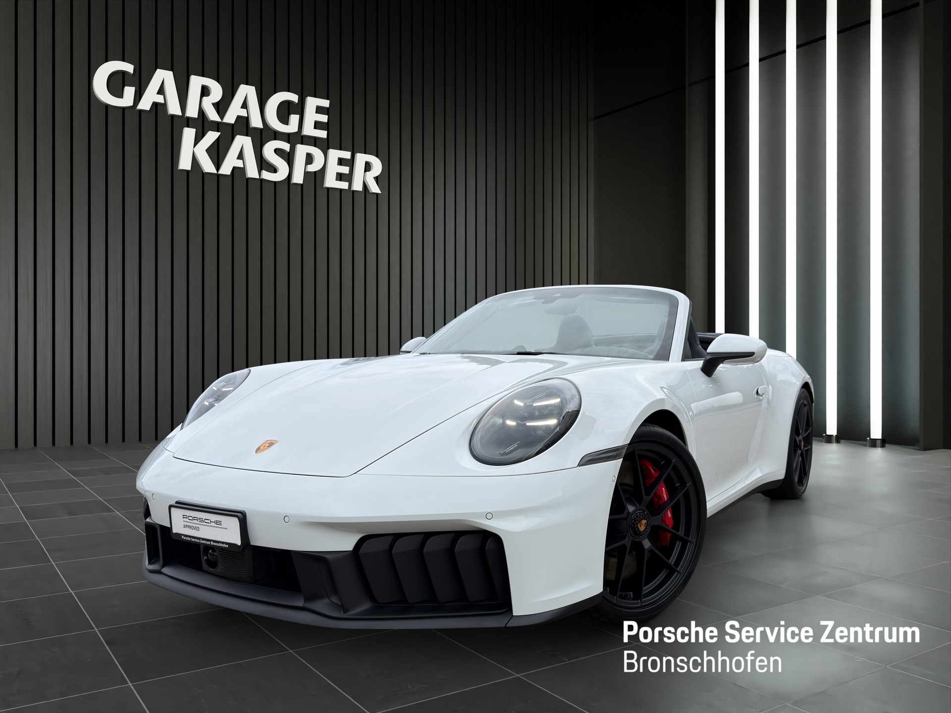 PORSCHE 911 Carrera 4 GTS Cabriolet-image-0