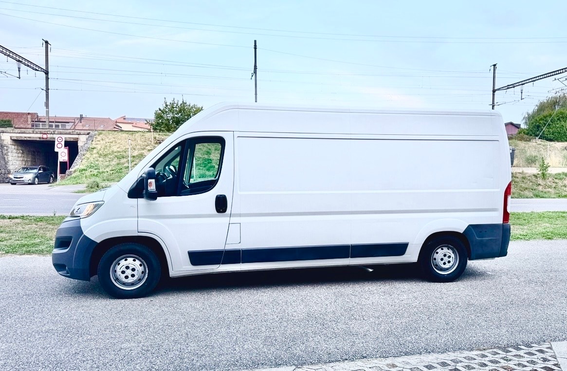 CITROEN Jumper 35 2.0 BlueHDi 130 Confort L3H2-image-1