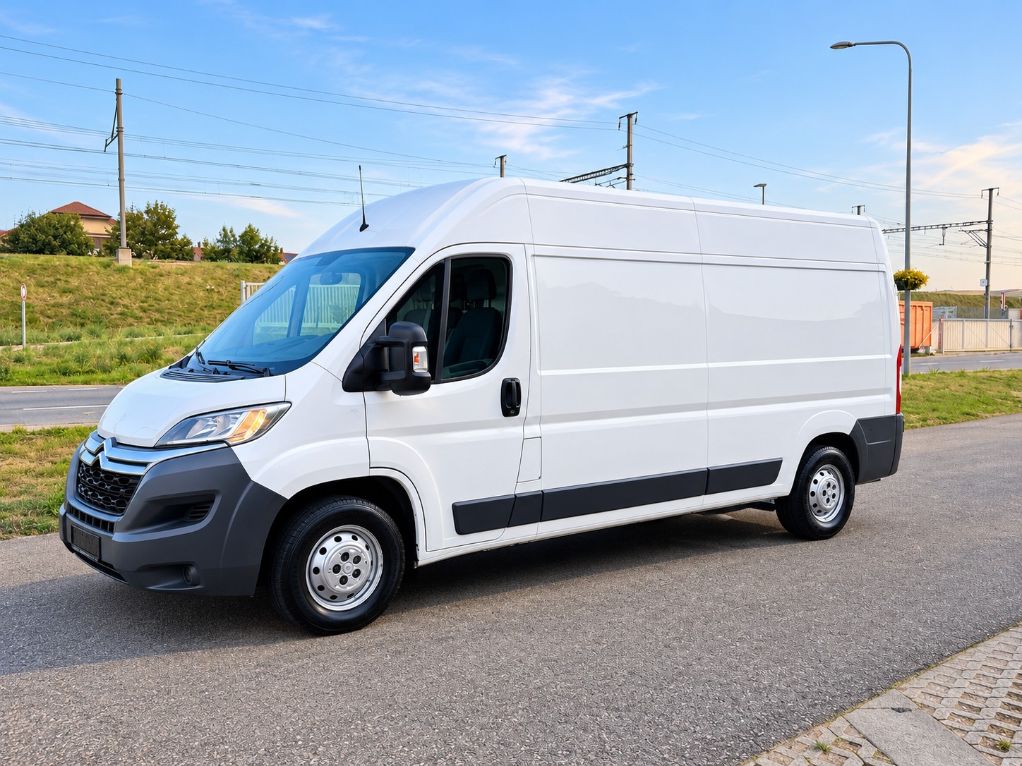 CITROEN Jumper 35 2.0 BlueHDi 130 Confort L3H2-image-0