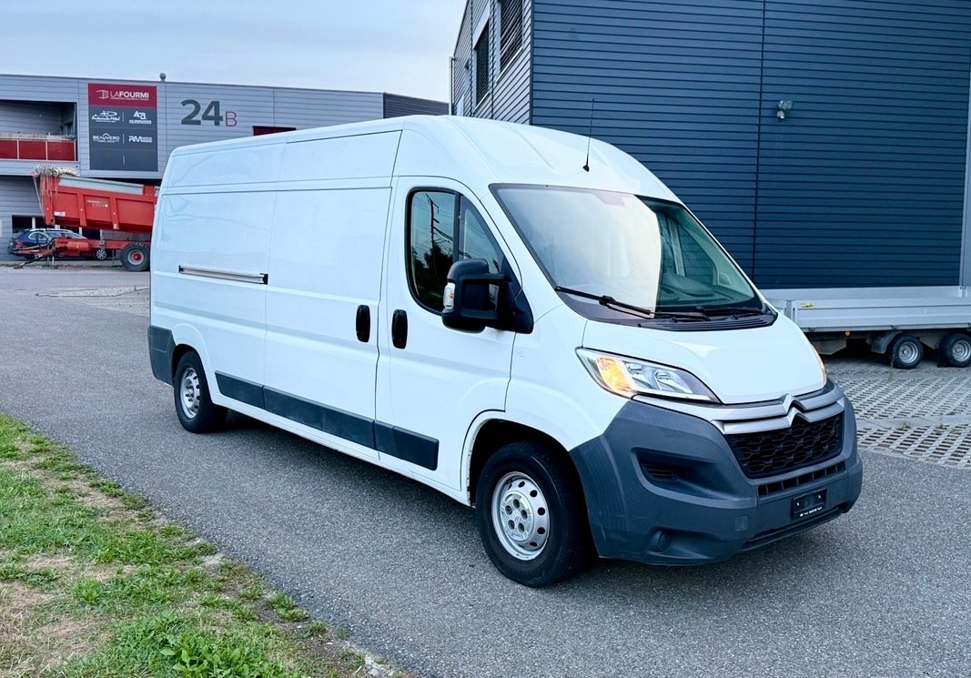 CITROEN Jumper 35 2.0 BlueHDi 130 Confort L3H2-image-3