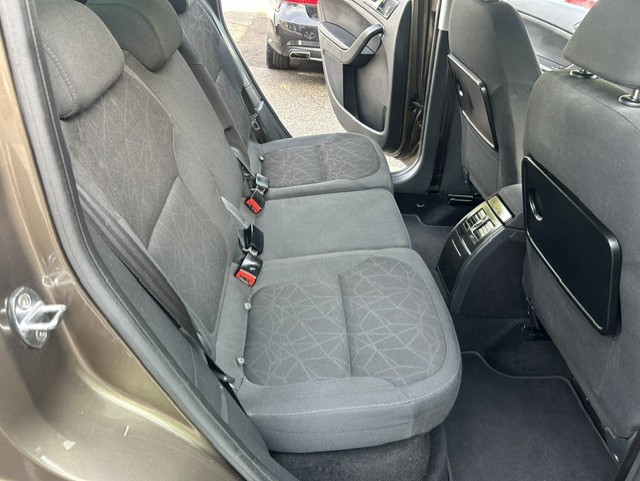SKODA Yeti 1.2 TSI Family DSG-image-5