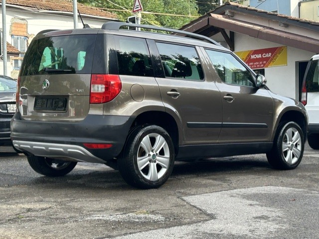 SKODA Yeti 1.2 TSI Family DSG-image-1