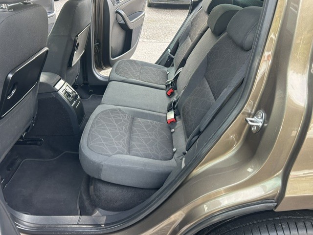 SKODA Yeti 1.2 TSI Family DSG-image-3