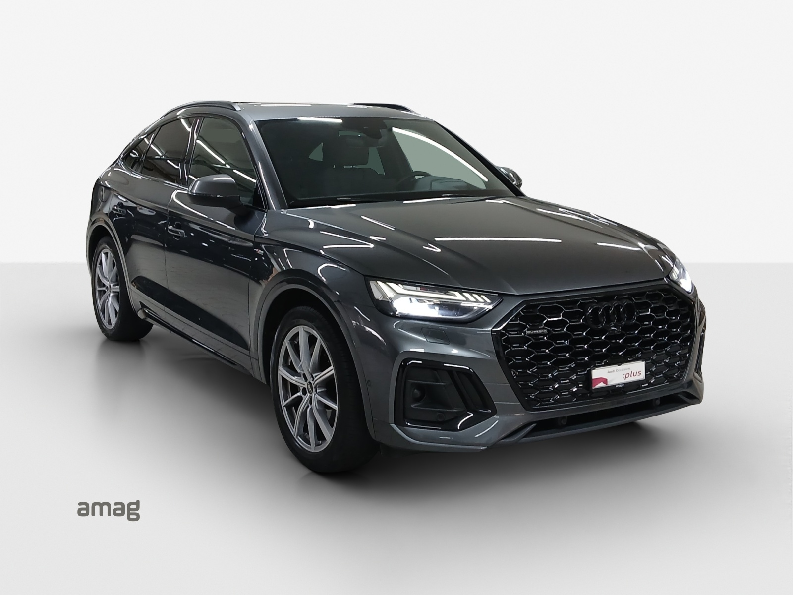 AUDI Q5 Sportback 45 TFSI S line quattro S-tronic-image-5