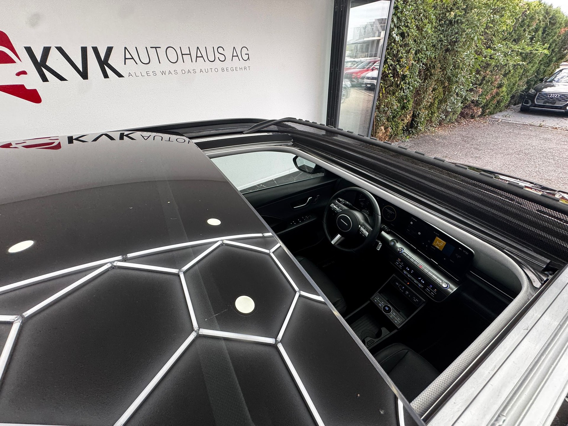 HYUNDAI Kona 1.6 GDi HEV Vertex DCT | Vollaustattung | Panorama | 5 Jahre Werksgarantie | 8-fach bereift |-image-16
