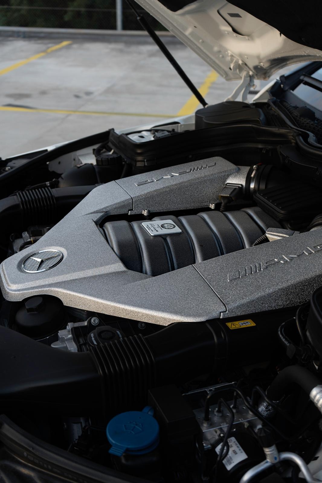 MERCEDES-BENZ C 63 V8 AMG Coupé Edition 507-image-7
