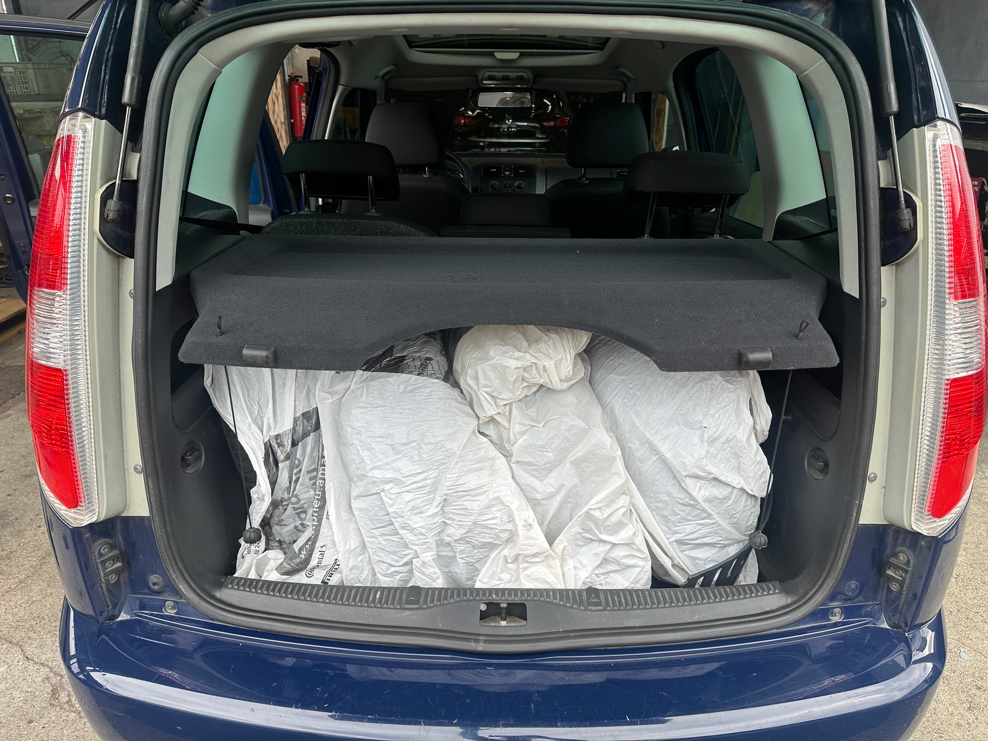 SKODA Roomster 1.6 TDI Magic-image-11