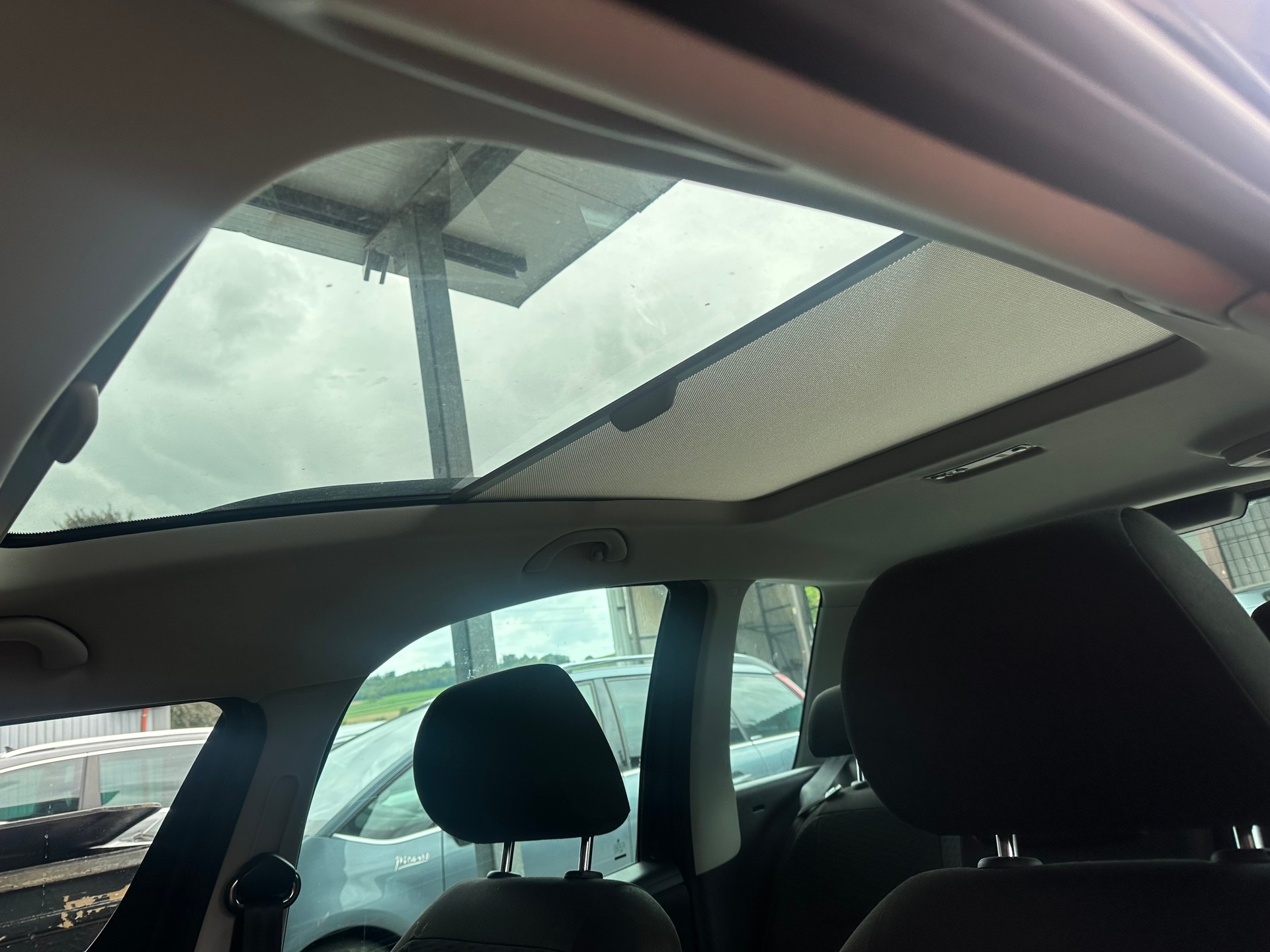 SKODA Roomster 1.6 TDI Magic-image-9