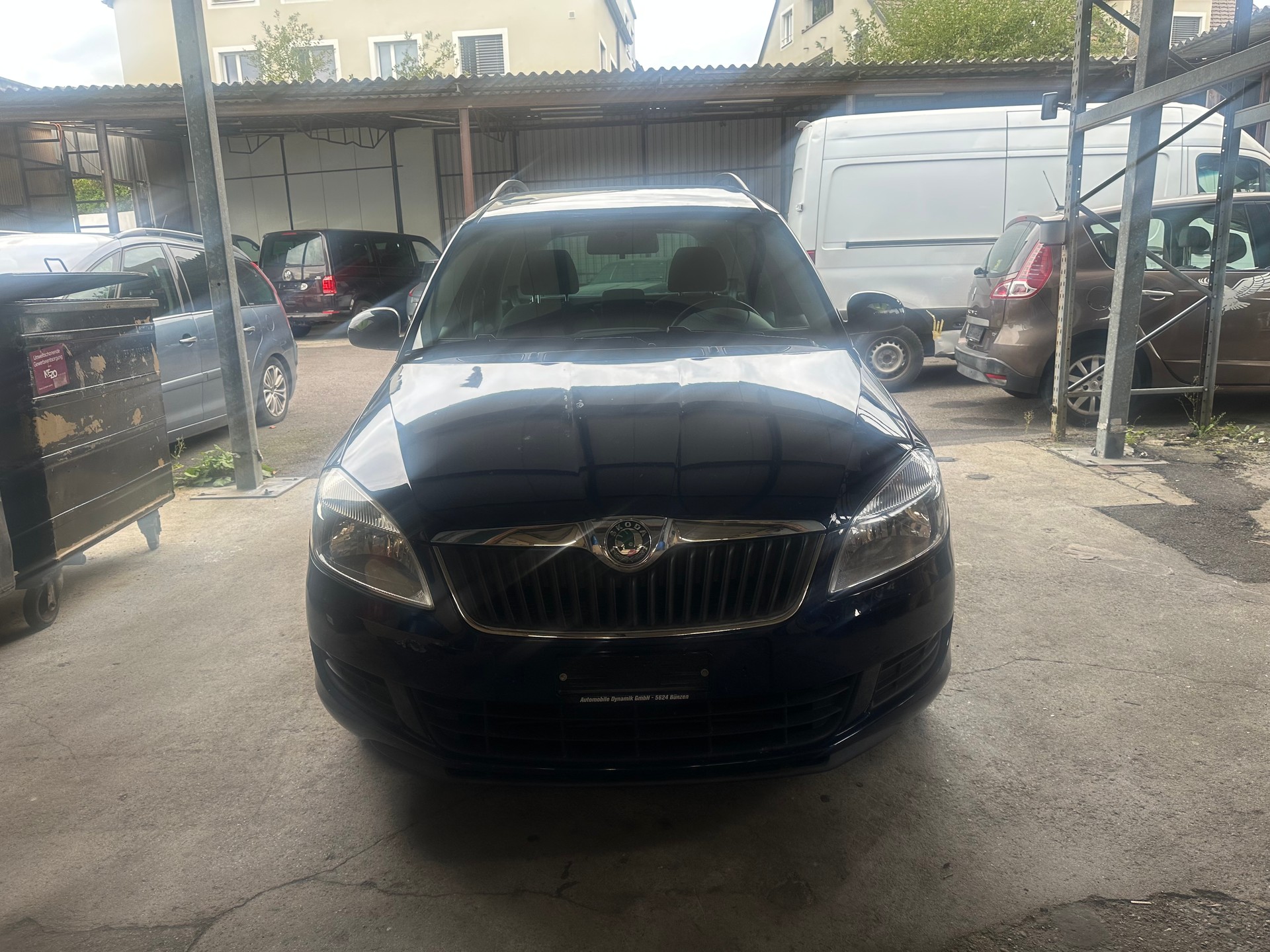 SKODA Roomster 1.6 TDI Magic-image-0