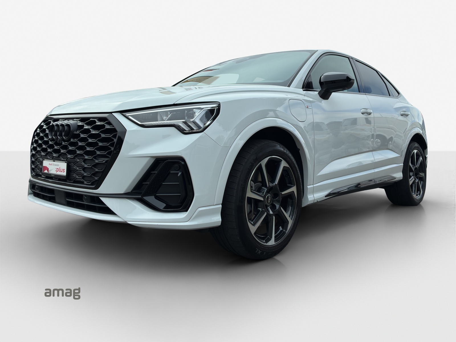 AUDI Q3 Sportback 45 TFSI e S line S-tronic-image-0