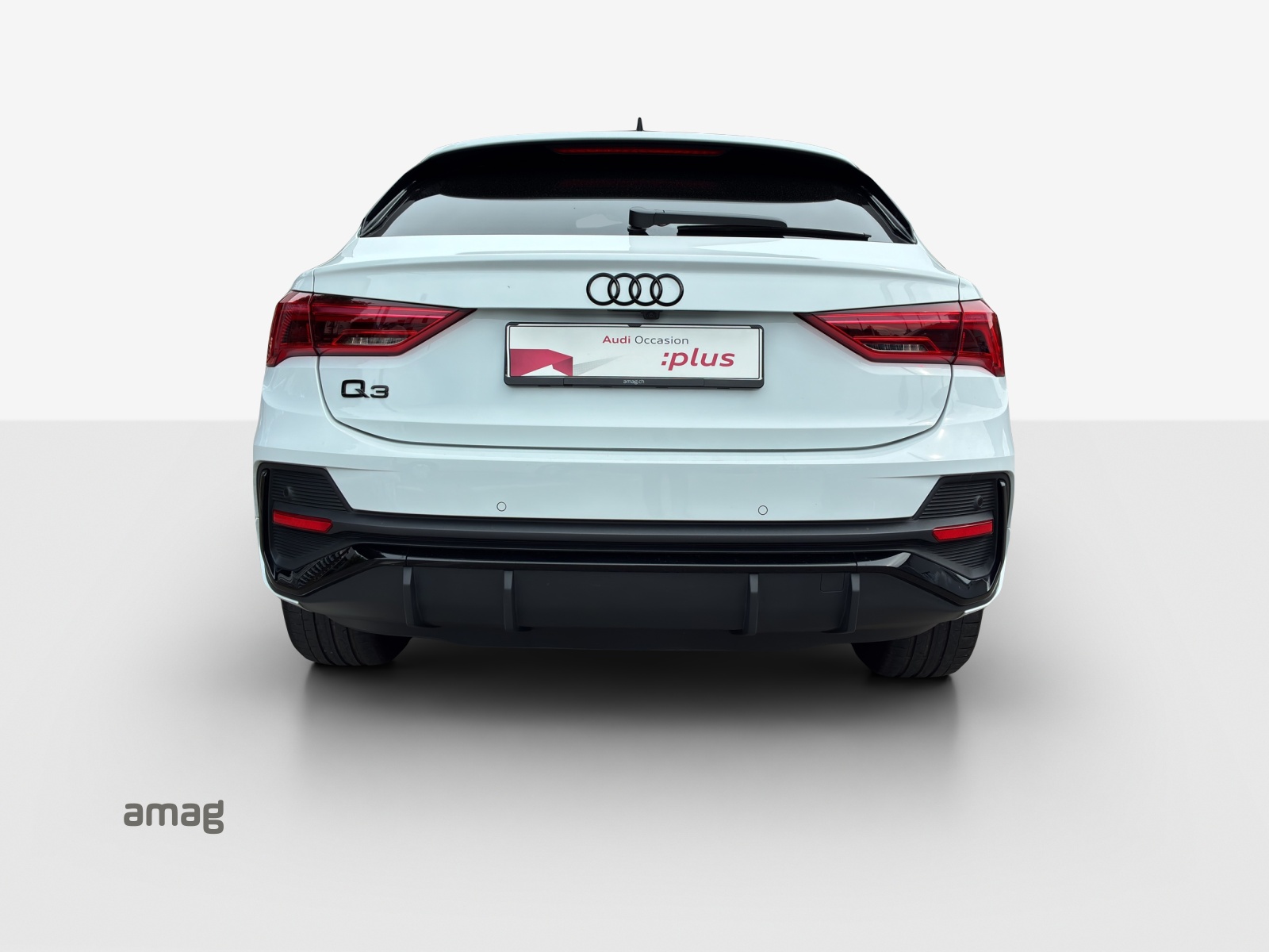 AUDI Q3 Sportback 45 TFSI e S line S-tronic-image-3