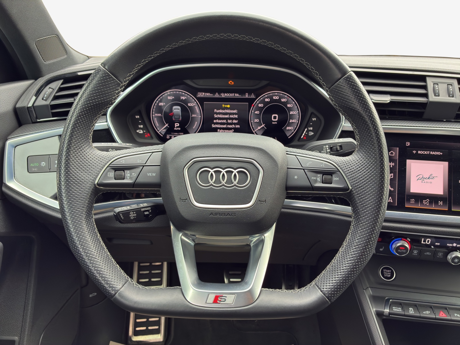 AUDI Q3 Sportback 45 TFSI e S line S-tronic-image-9