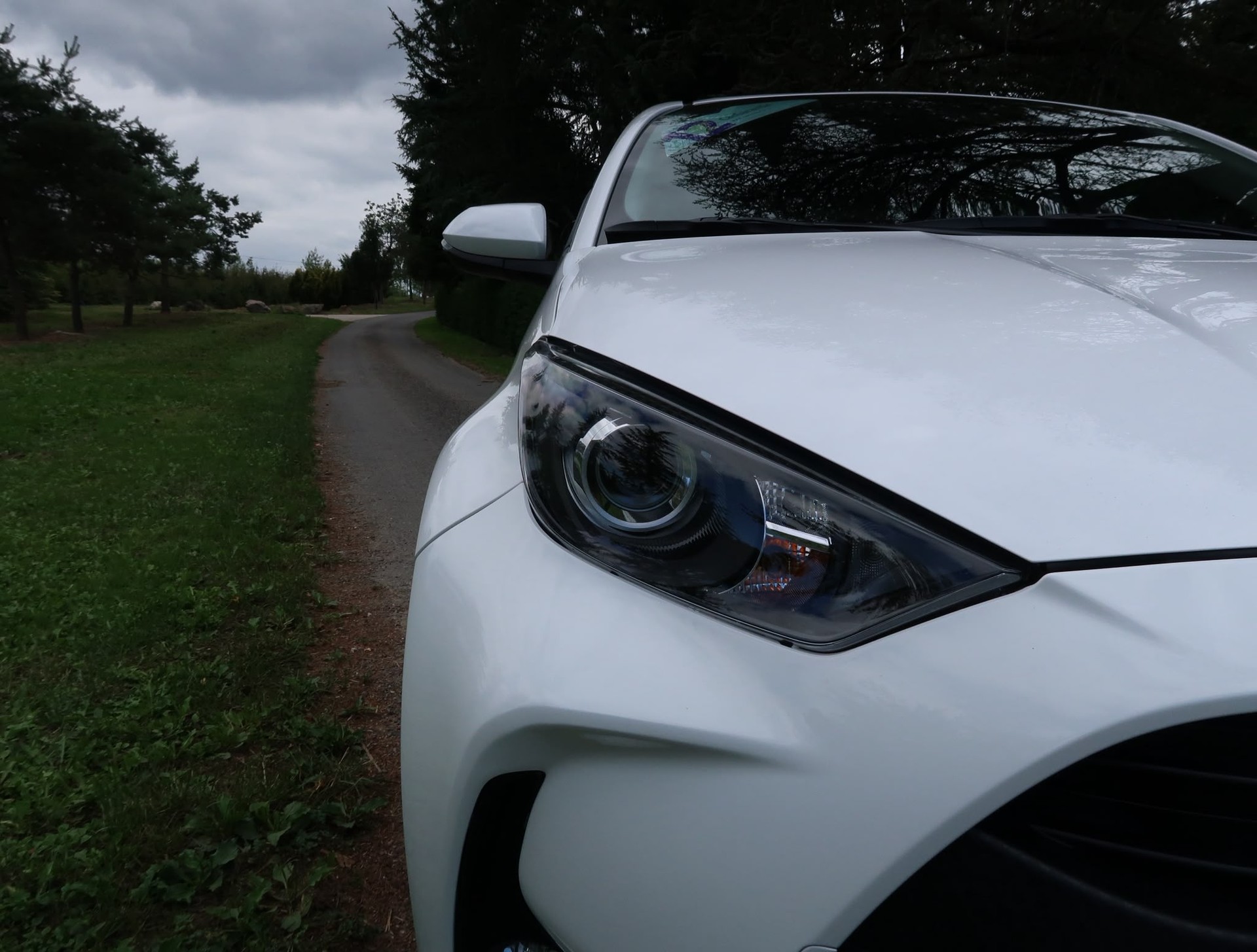 TOYOTA Yaris 1.5 Comfort e-CVT-image-7