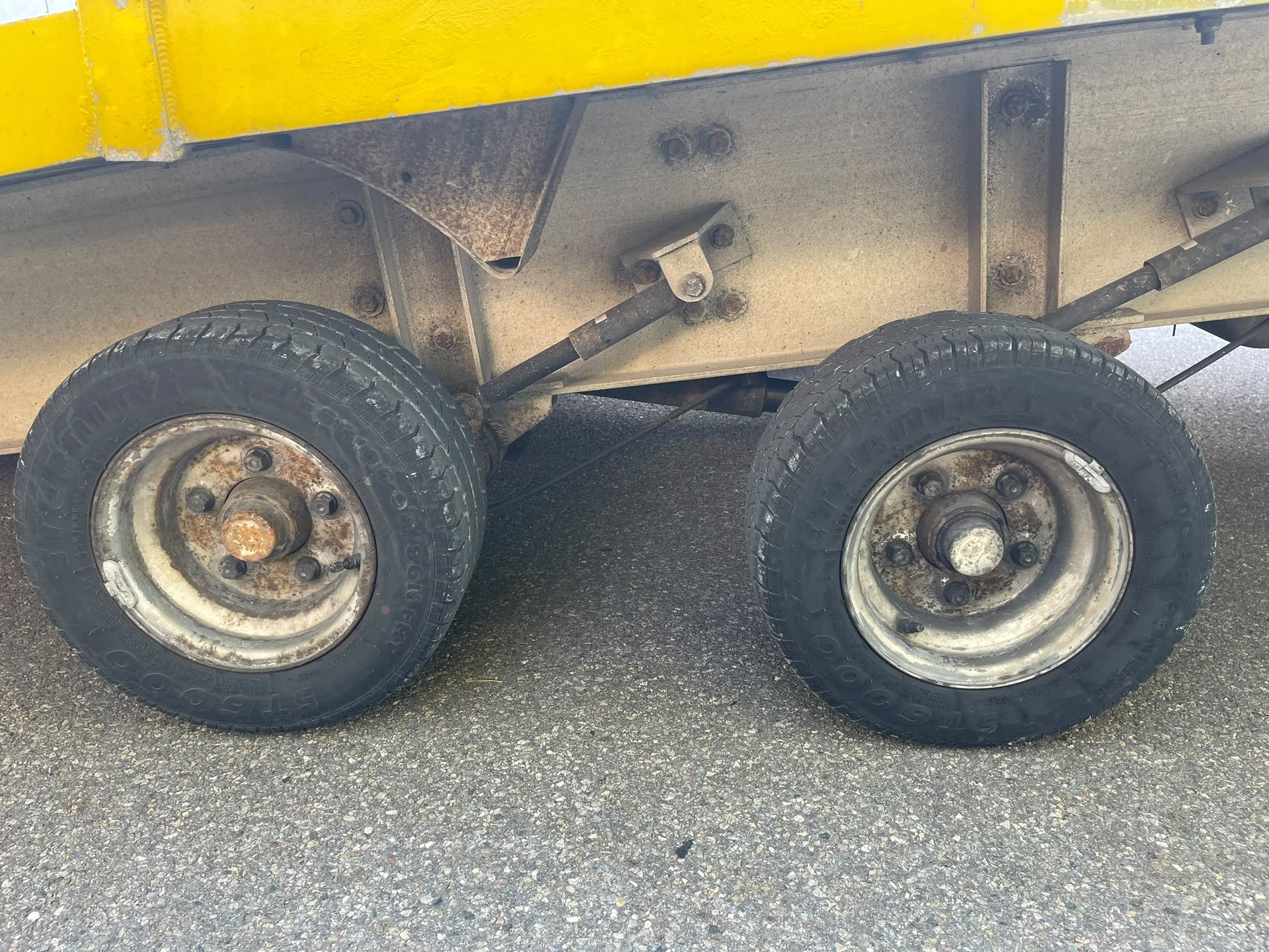 FORD B 330 S-image-7