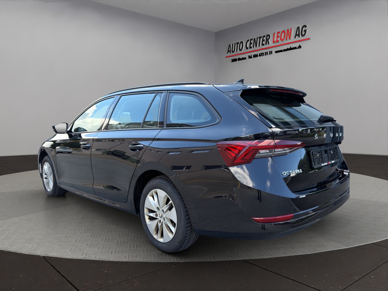 SKODA Octavia Combi 2.0 TDI DSG Ambition 4x4-image-3