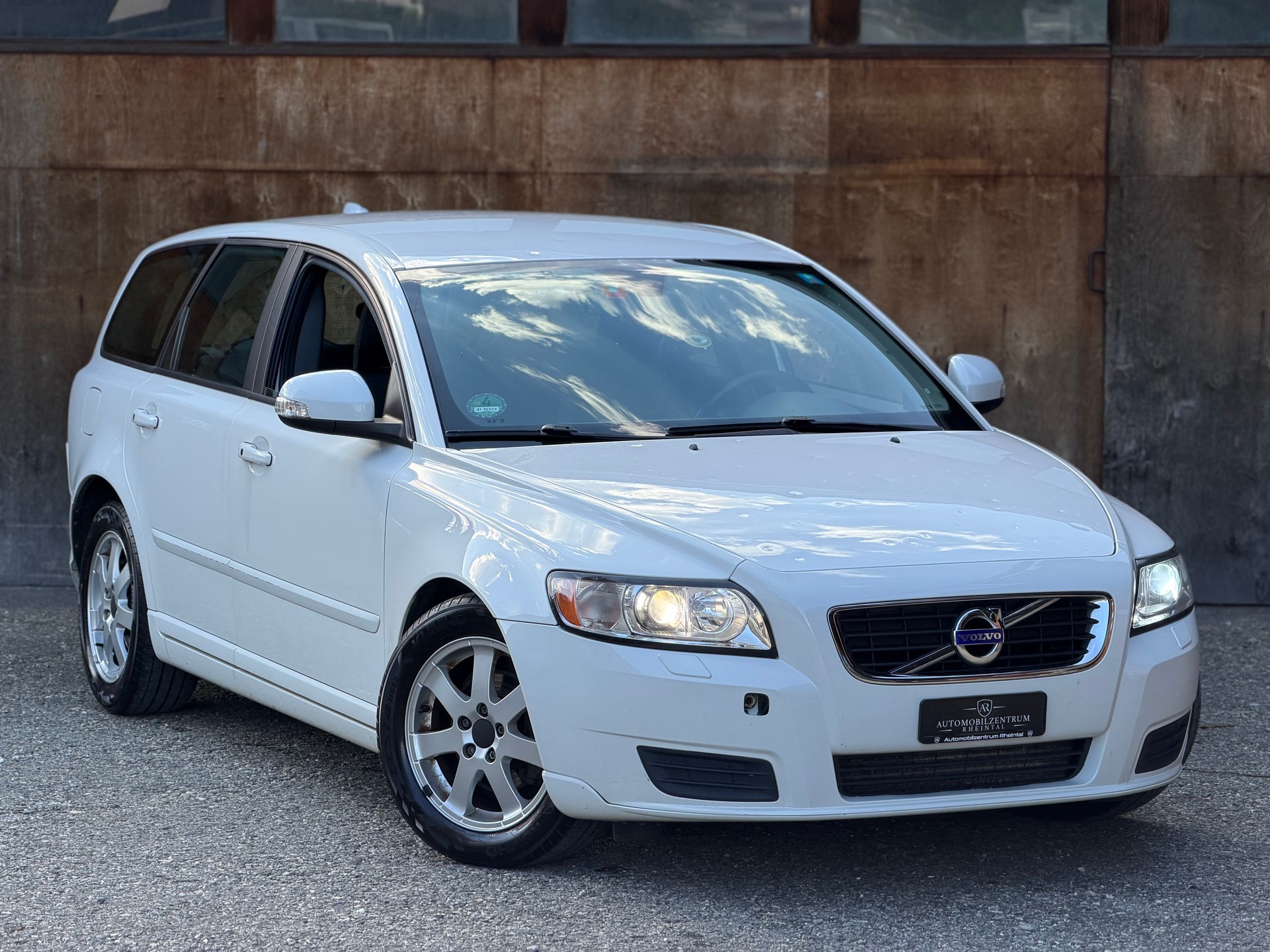 VOLVO V50 DRIVe Start/Stop-image-2