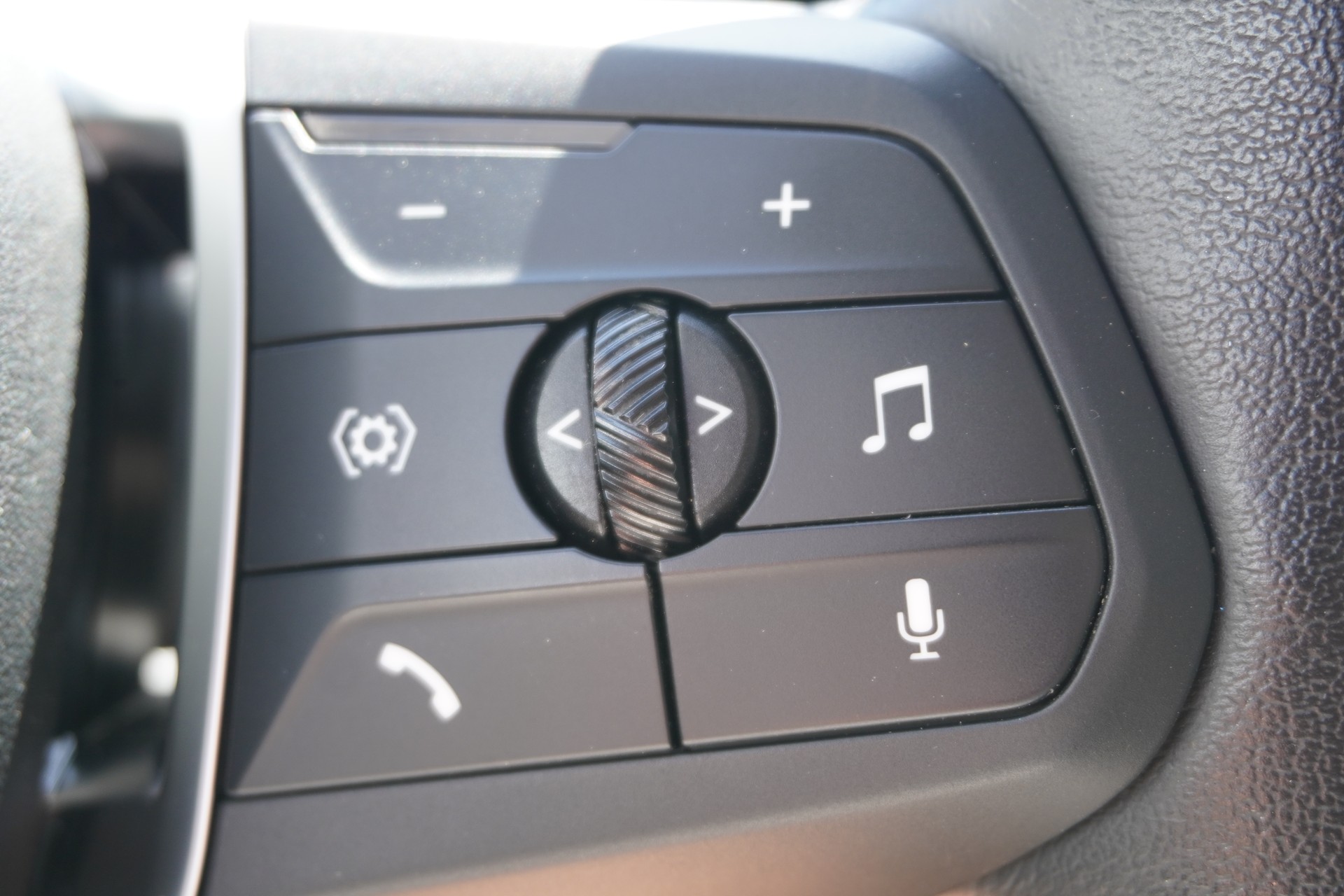 BMW 218d Active Tourer DKG-image-23