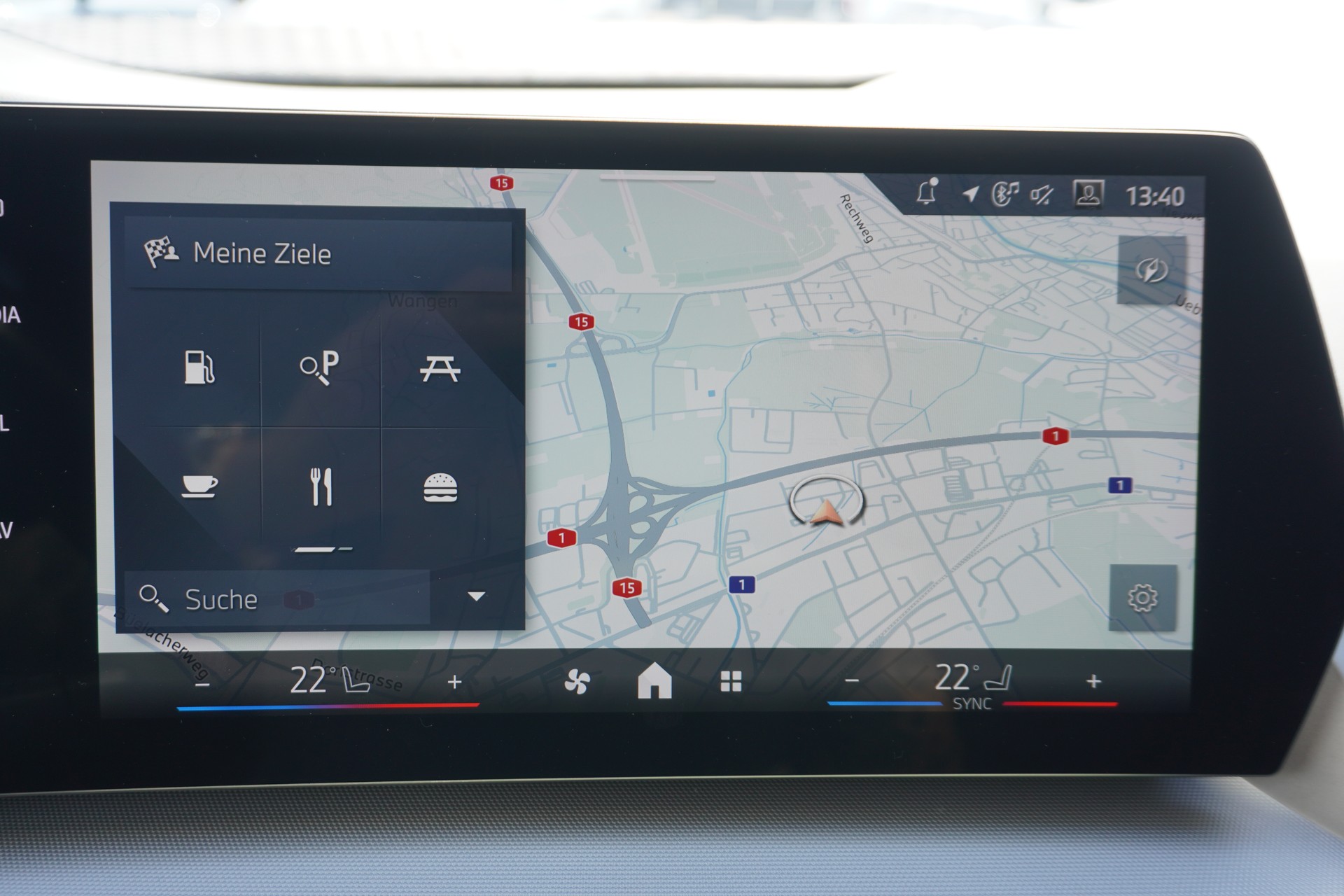 BMW 218d Active Tourer DKG-image-25