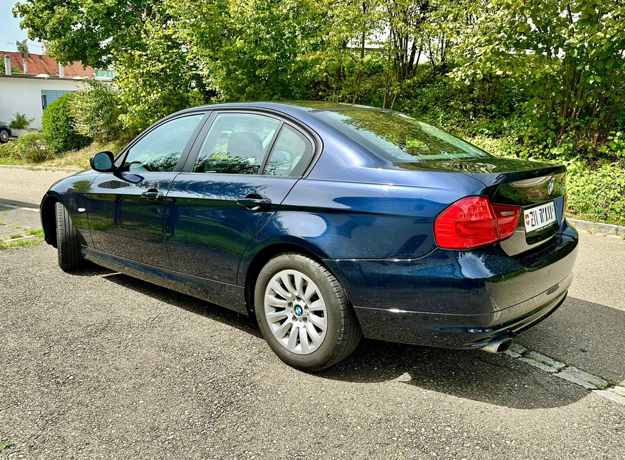 BMW 320d-image-3
