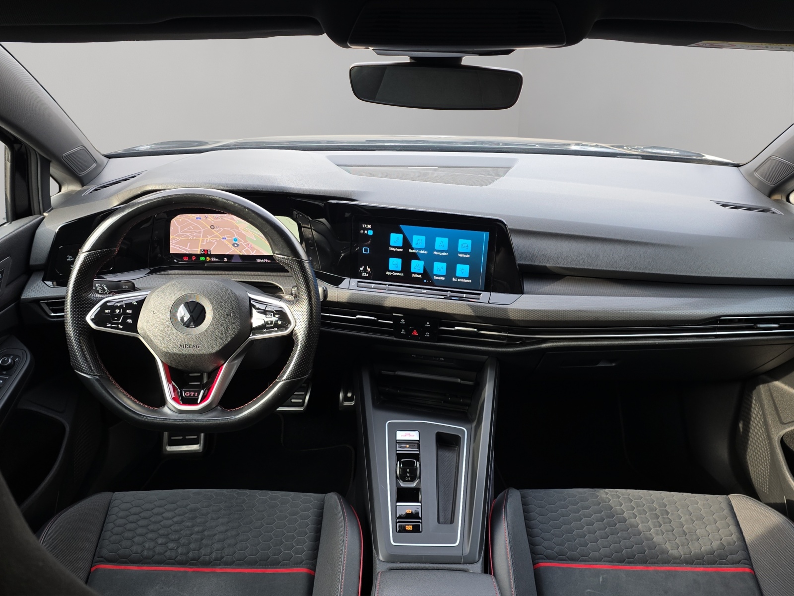 VW Golf 2.0 TSI GTI Clubsport DSG-image-9
