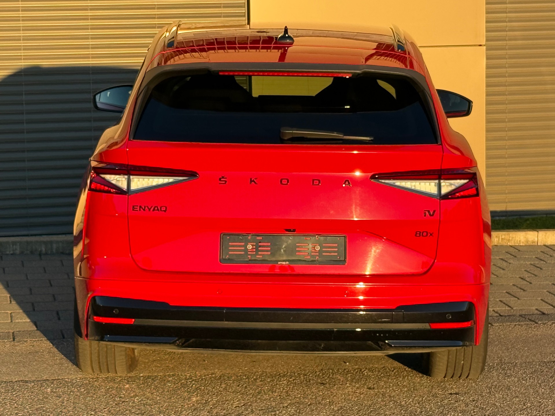 SKODA Enyaq iV 80x SportLine-image-4